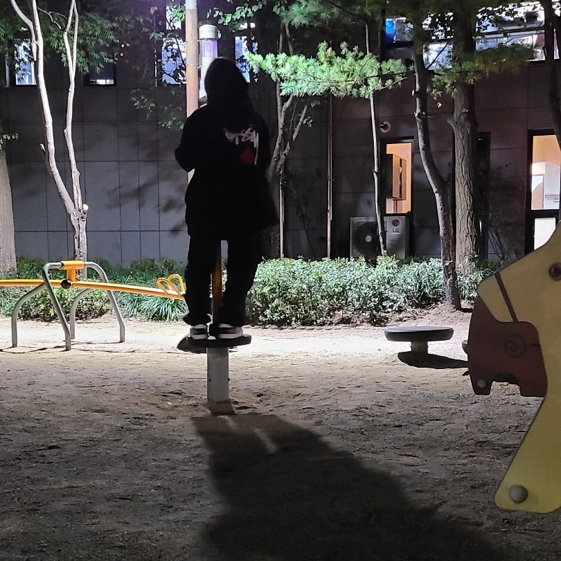 Stussy Full Deck 2 Hoodie Black, Y-3 Yohji Star Black White 착용 스타일 - 3