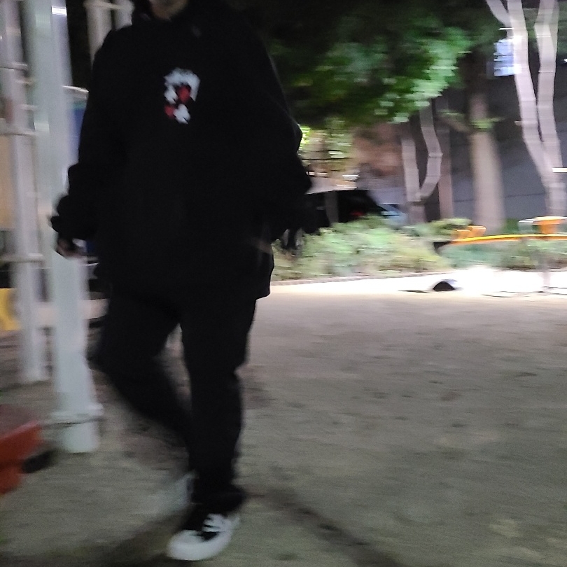 Stussy Full Deck 2 Hoodie Black, Y-3 Yohji Star Black White 착용 스타일 - 4