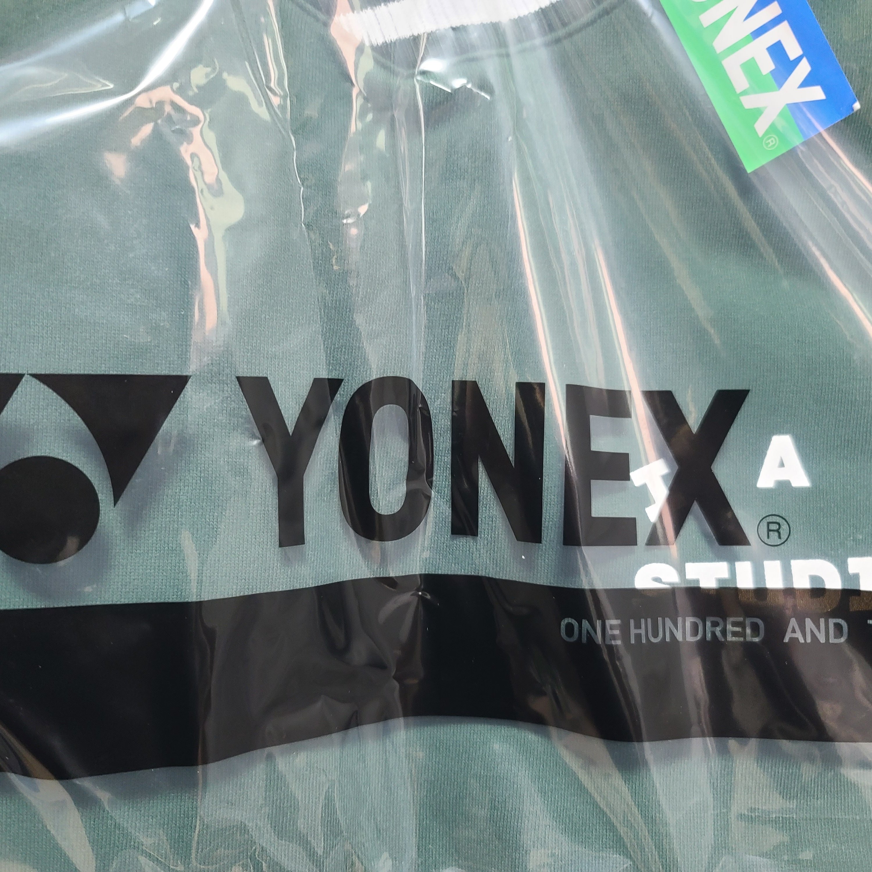 IAB Studio x Yonex Sweatshirt Green 착용 스타일
