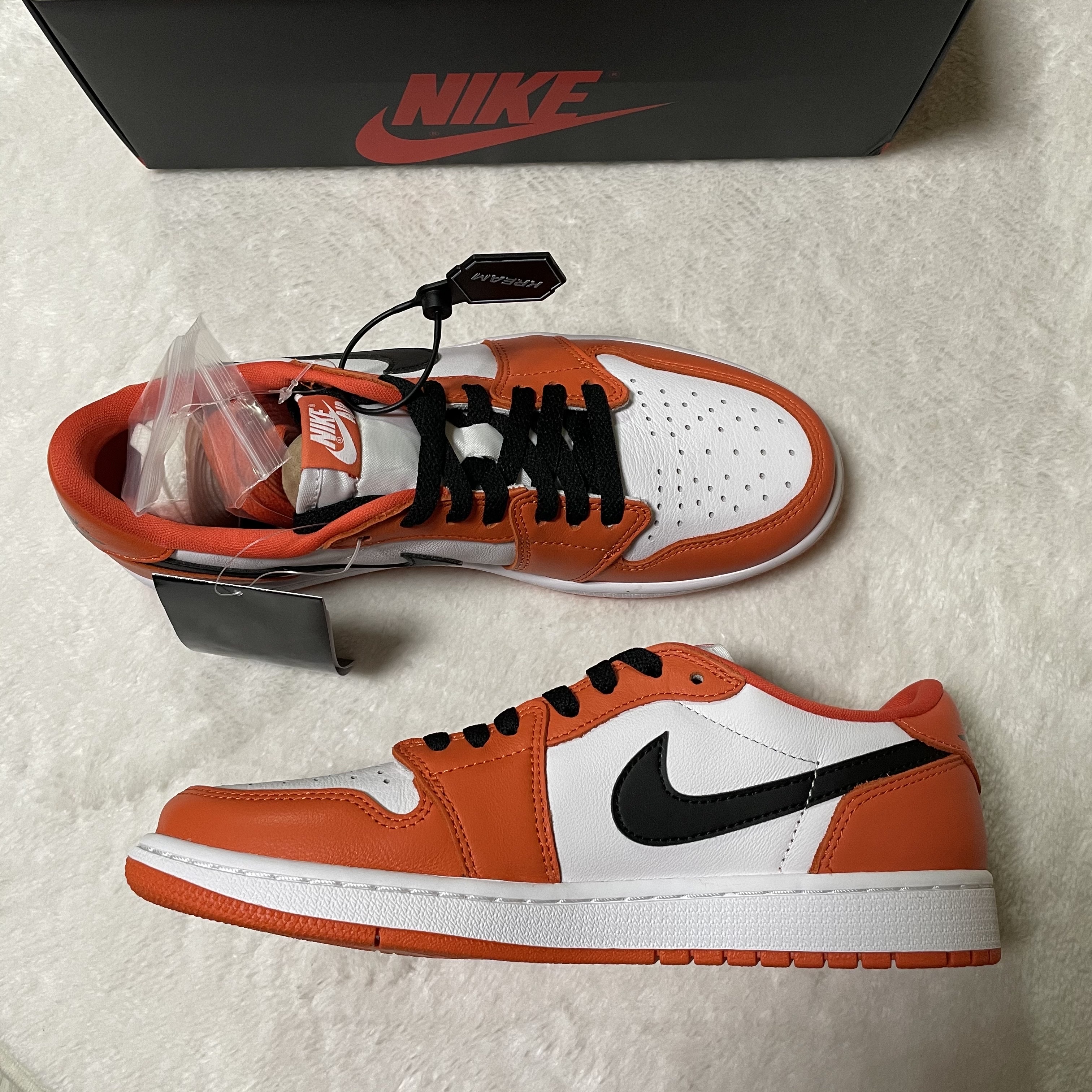 Jordan 1 Low OG Starfish 착용 스타일 - 1