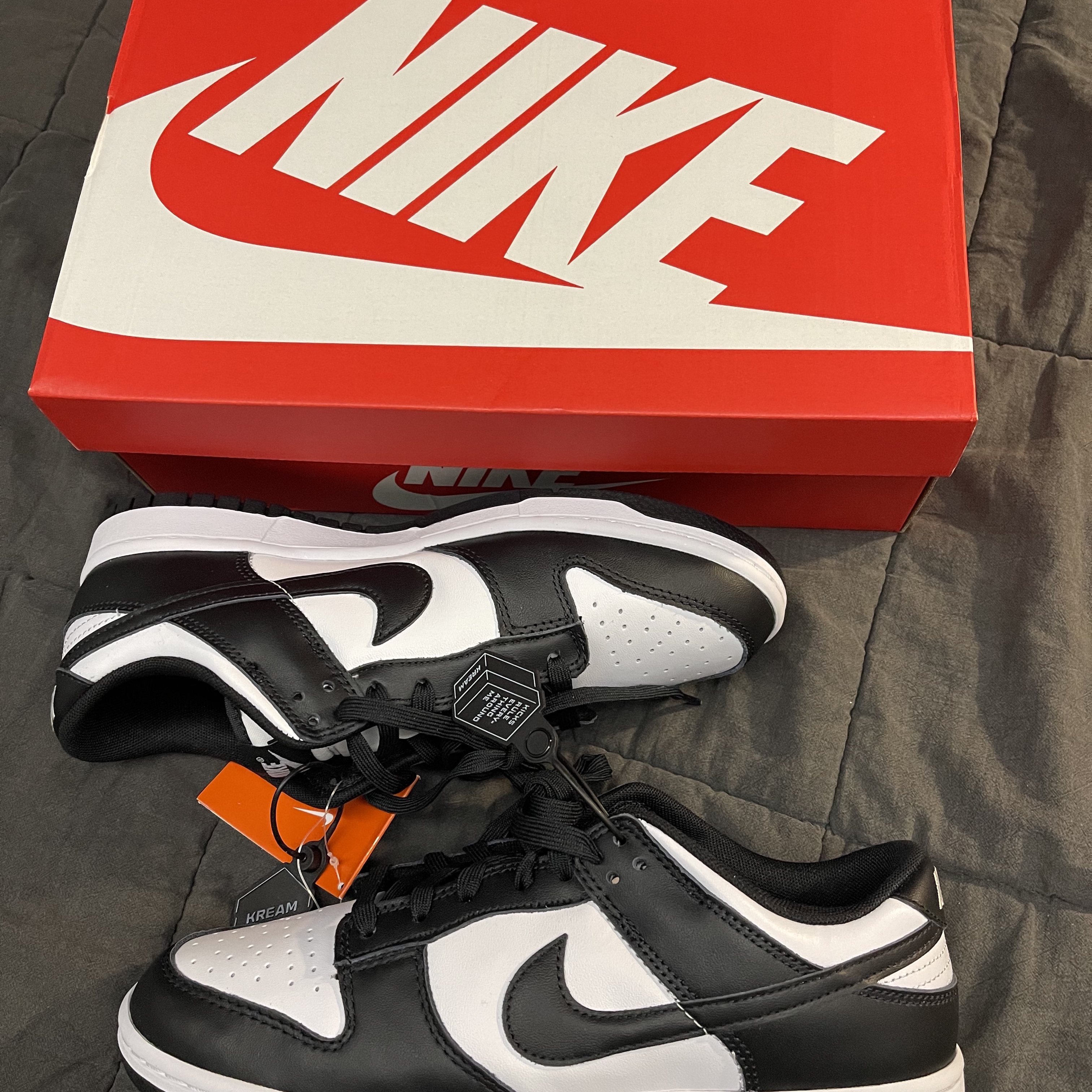 Nike Dunk Low Retro Black 착용 스타일 - 1