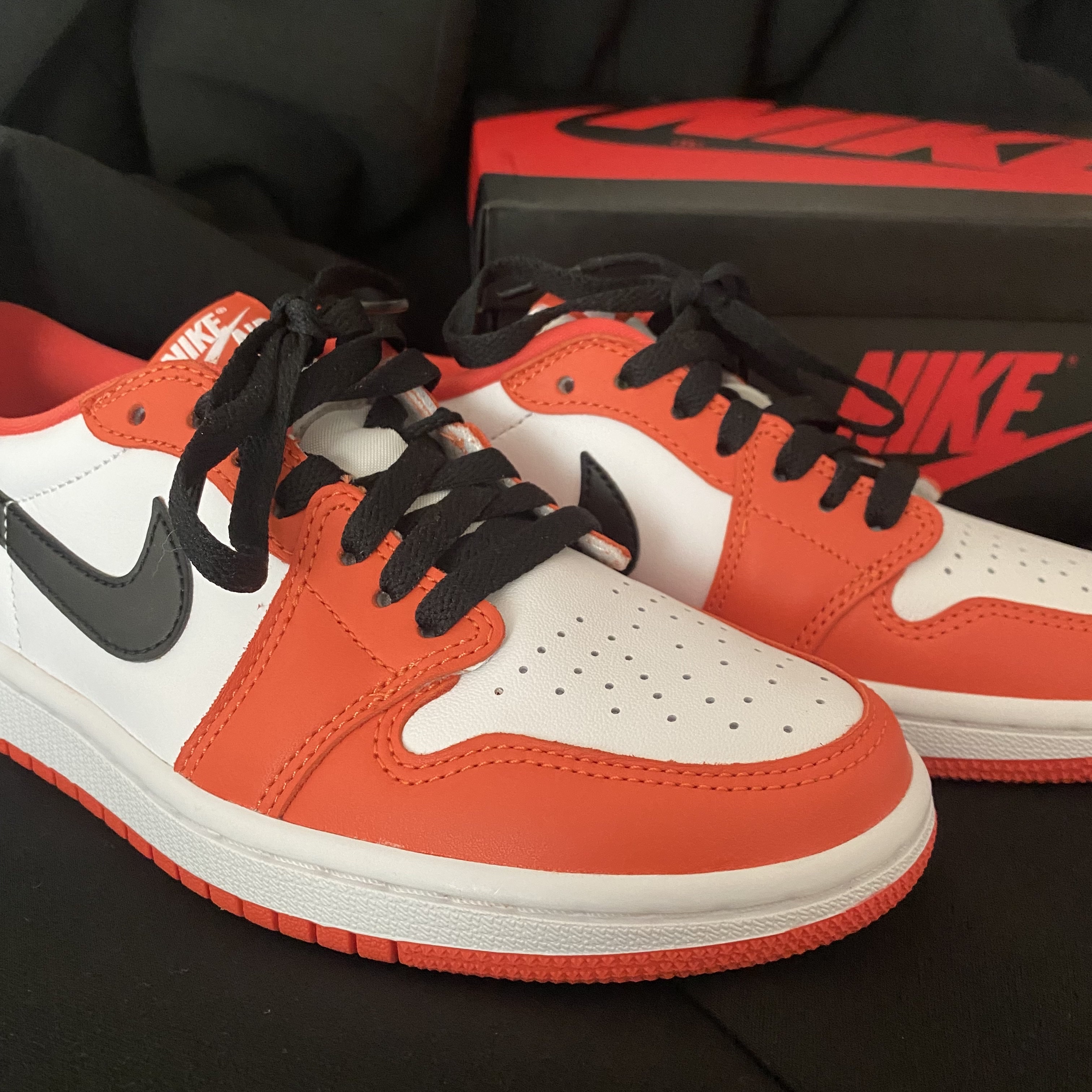 (W) Jordan 1 Low OG Starfish 착용 스타일 - 1