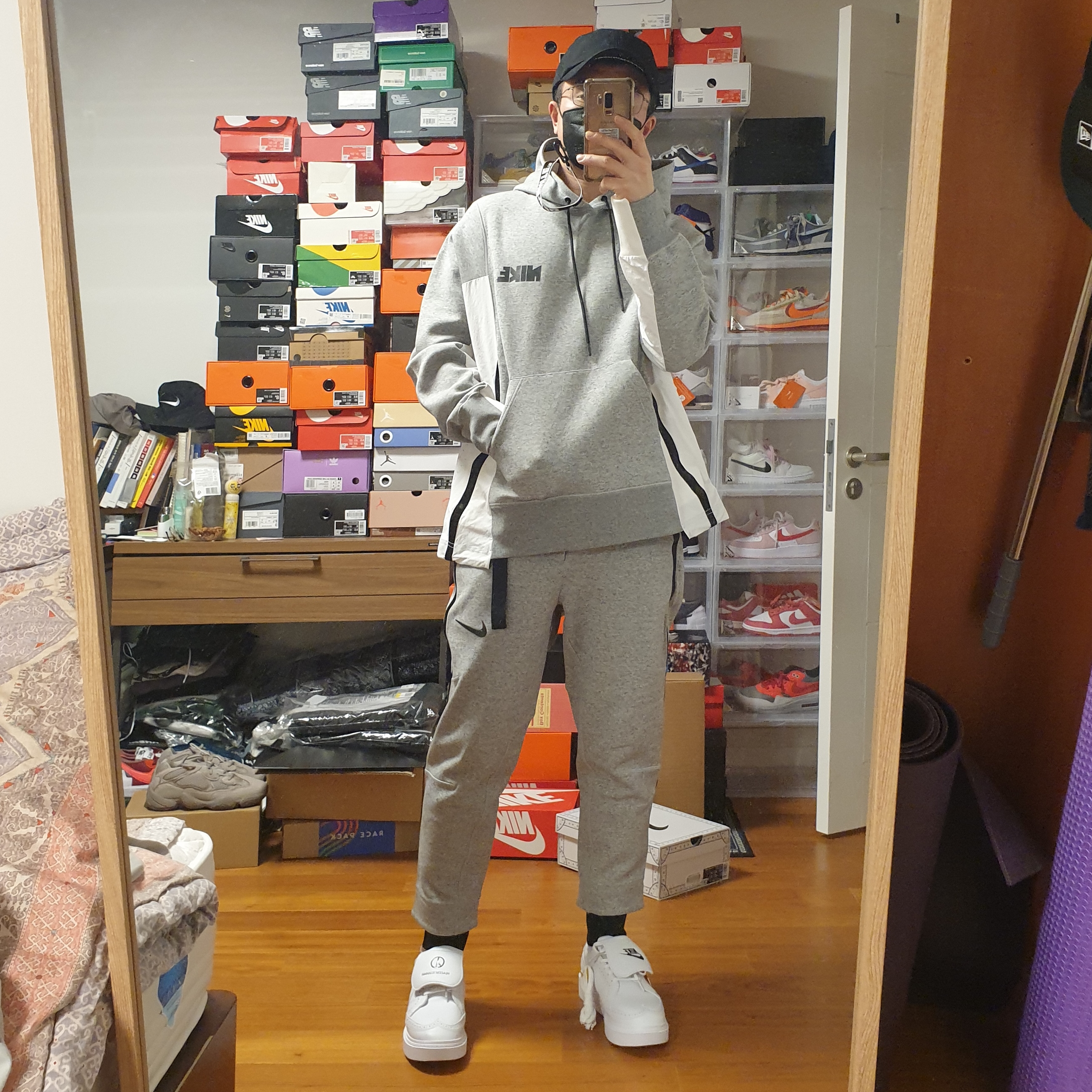 Nike x Peaceminusone Kwondo1 White, Nike x Sacai NRG Pullover Hoodie Dark Grey Heather - US/EU 착용 스타일 - 2