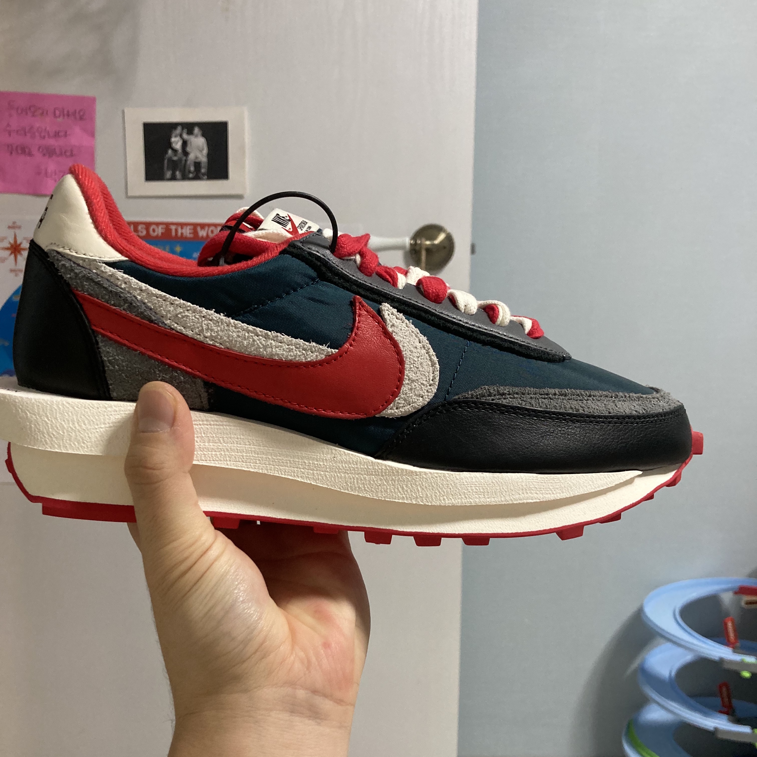 Nike x Sacai x Undercover LDWaffle Midnight Spruce University Red 착용 스타일 - 2