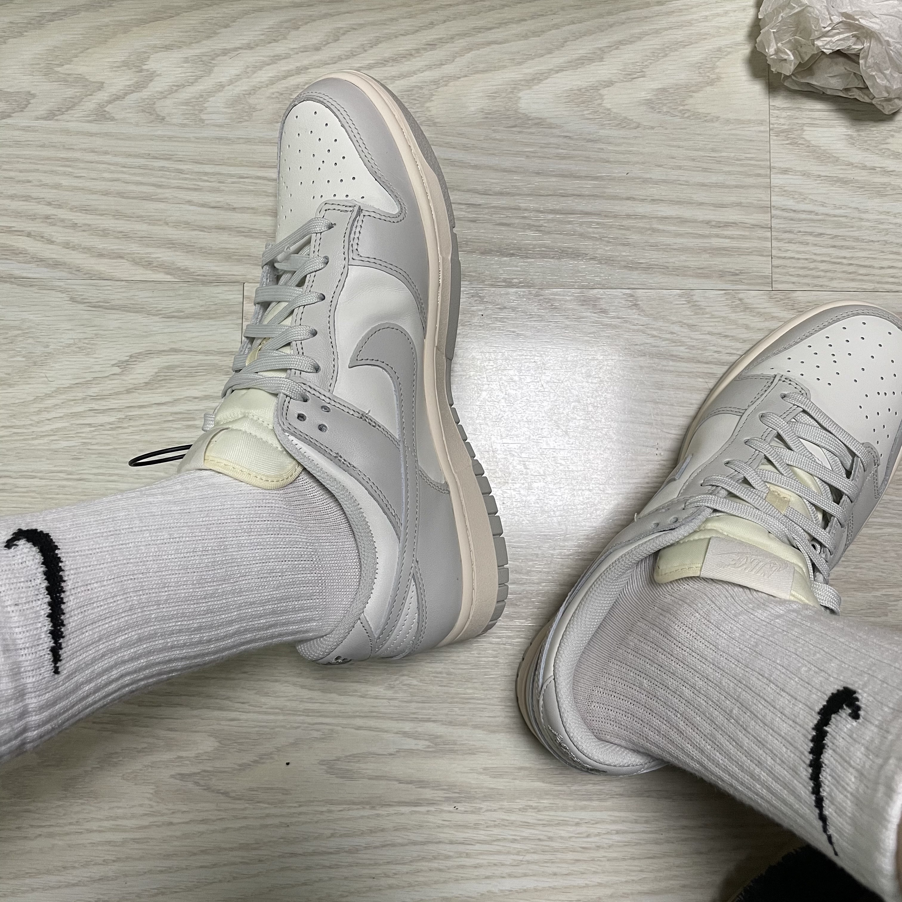 (W) Nike Dunk Low Light Bone 착용 스타일