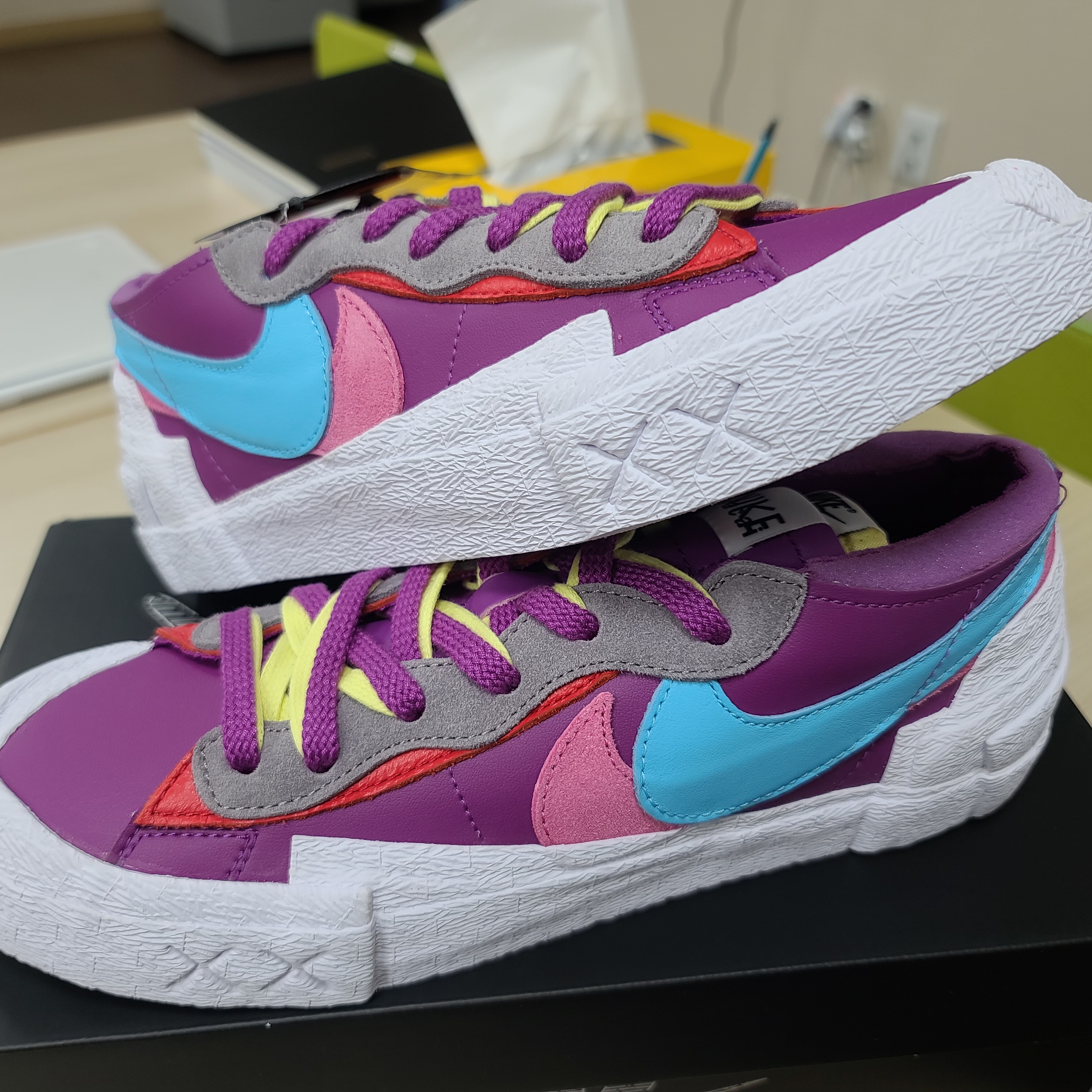 Nike x Sacai x Kaws Blazer Low Purple Dusk 착용 스타일 - 1