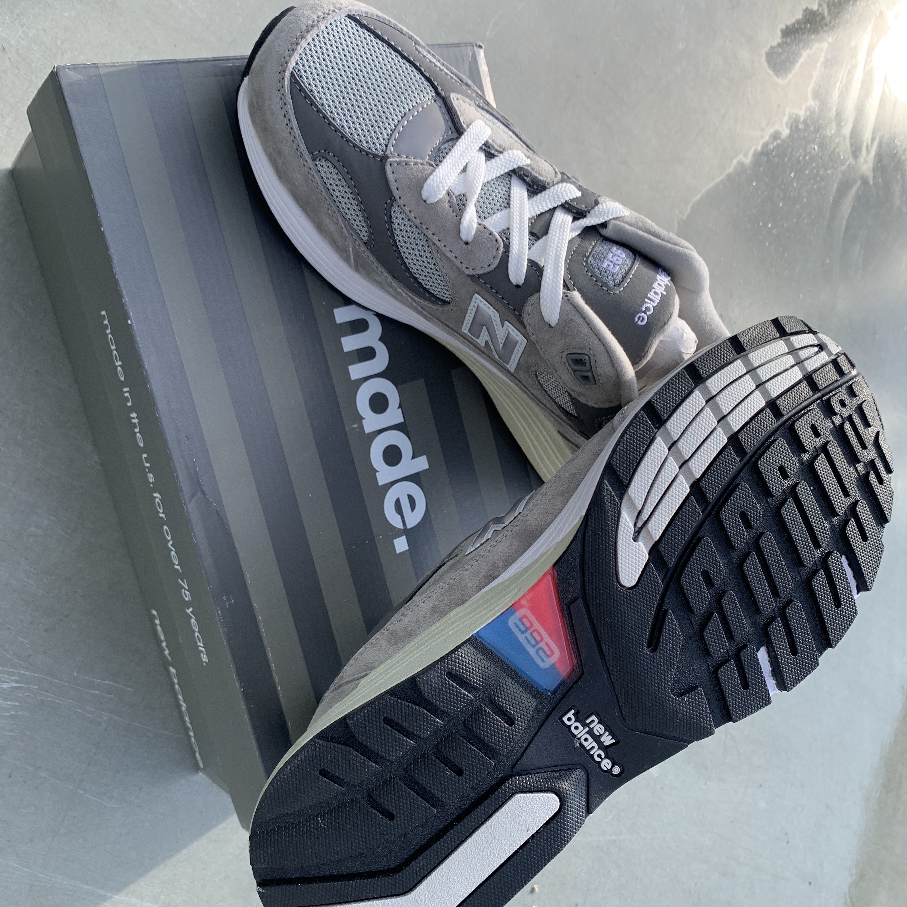 New Balance 992 Made in USA Grey - D Standard 착용 스타일 - 3