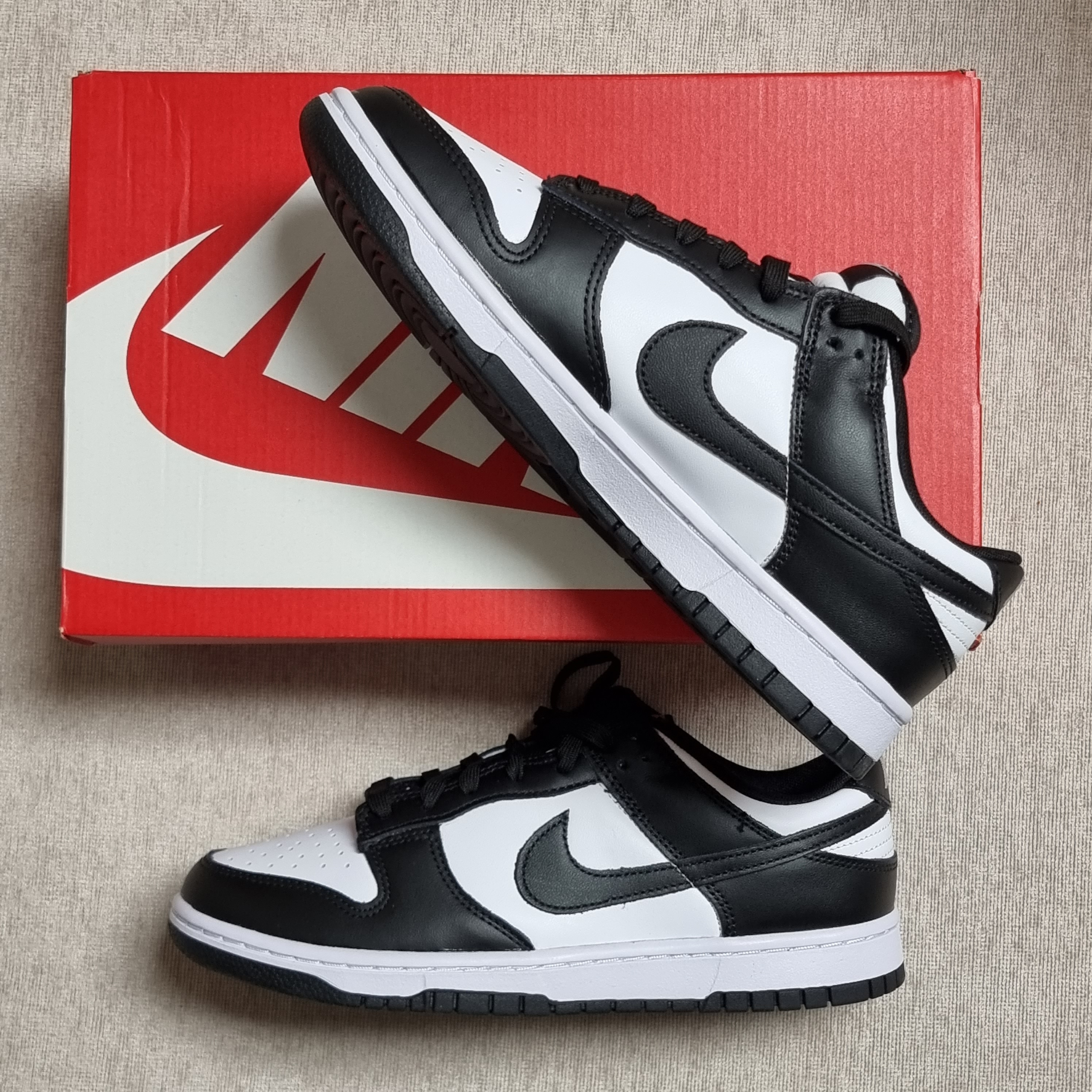 Nike Dunk Low Retro Black 착용 스타일