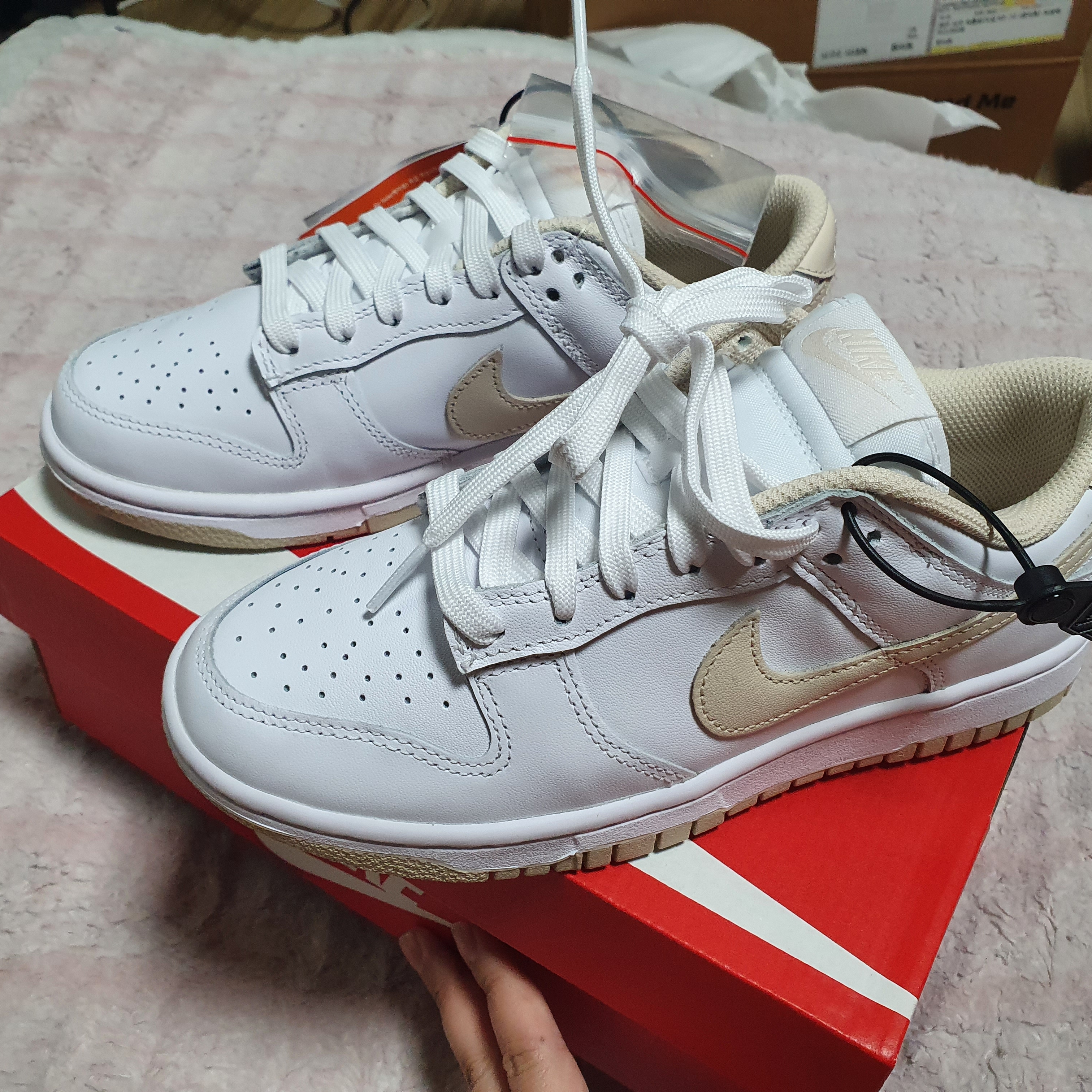 (W) Nike Dunk Low Black, (W) Nike Dunk Low Pearl White 착용 스타일 - 4