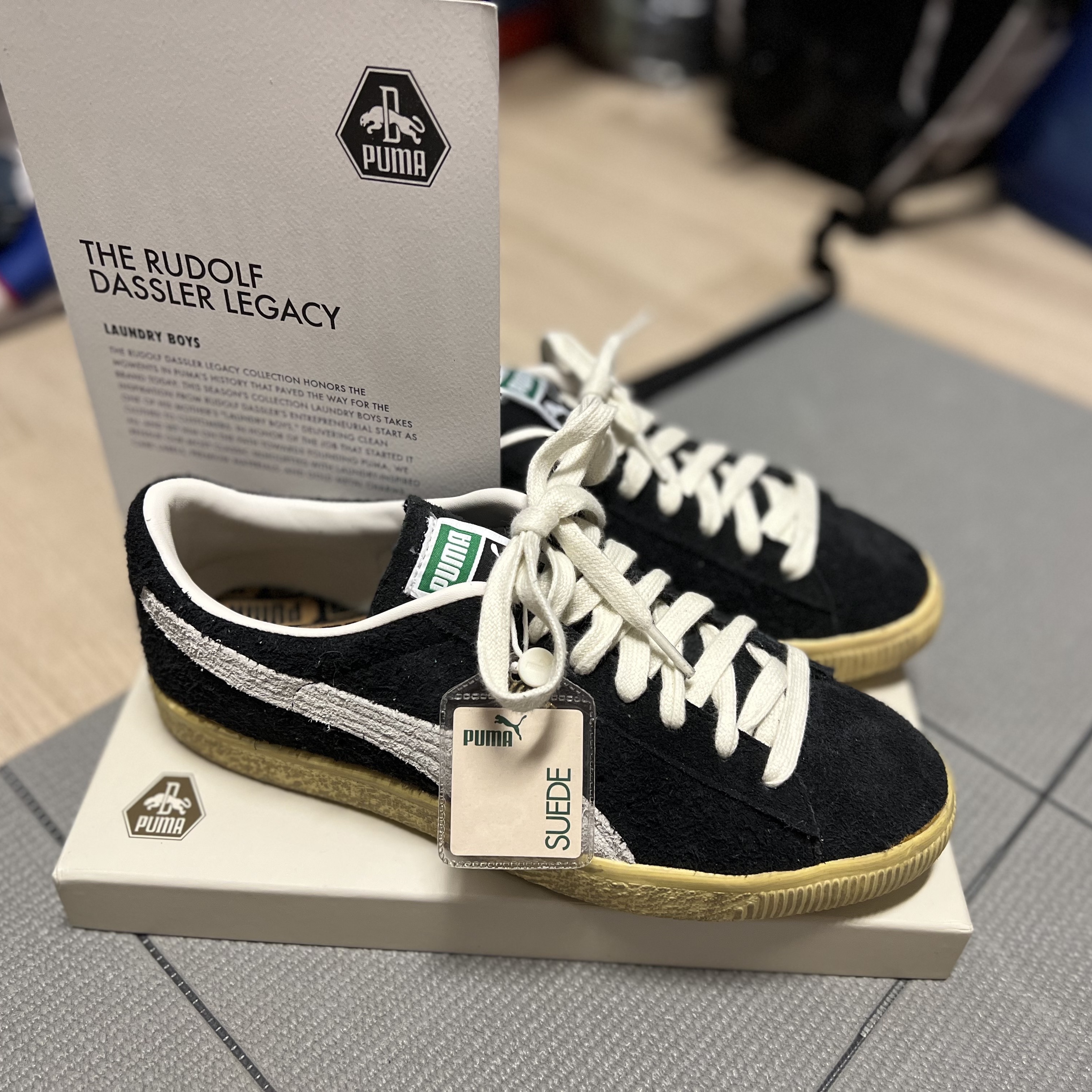 Puma Suede VTG The Never Worn Black, Nike Elite VNTG NRG Brilliant Green 착용 스타일 - 1