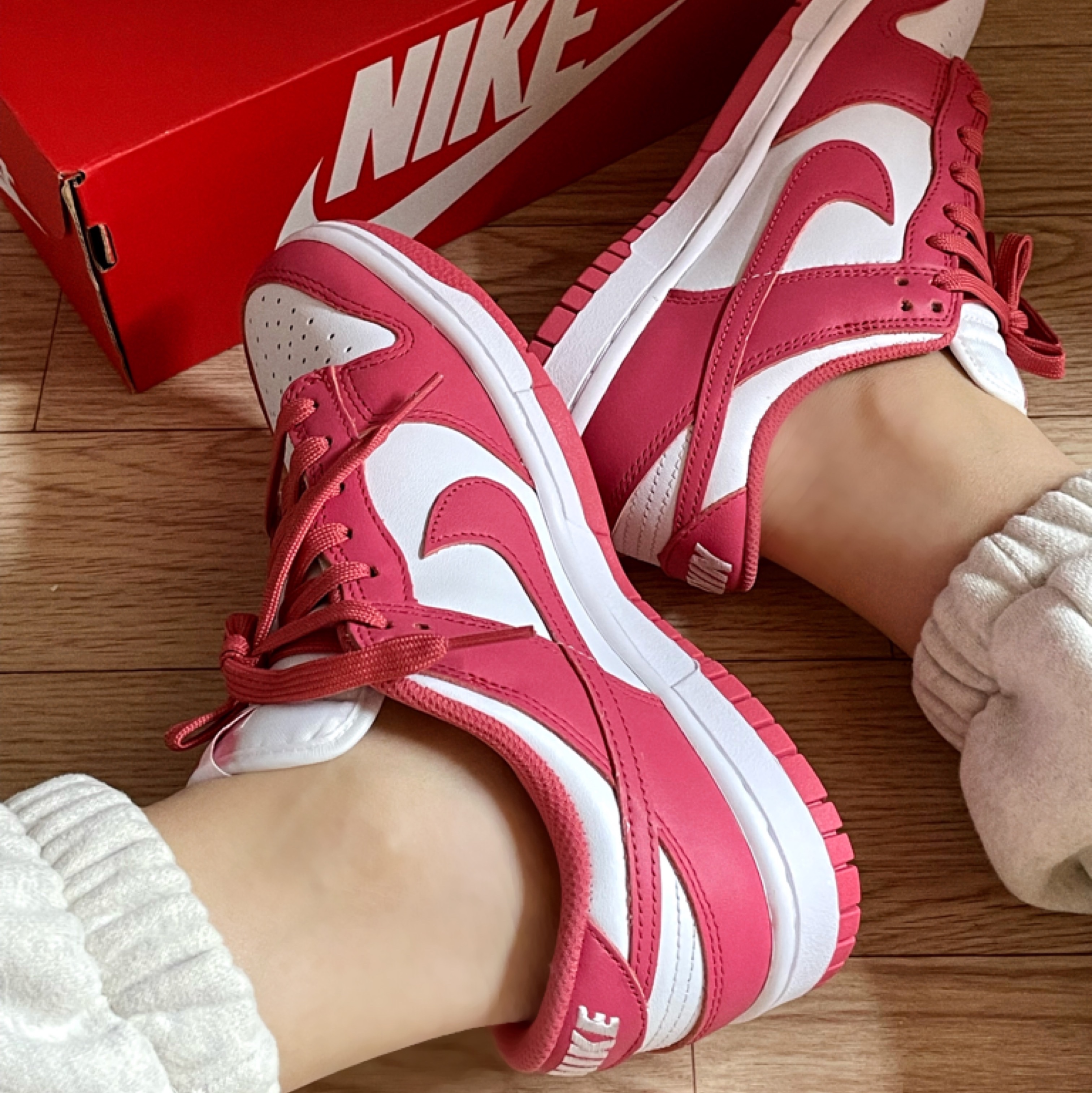 (W) Nike Dunk Low Archeo Pink 착용 스타일