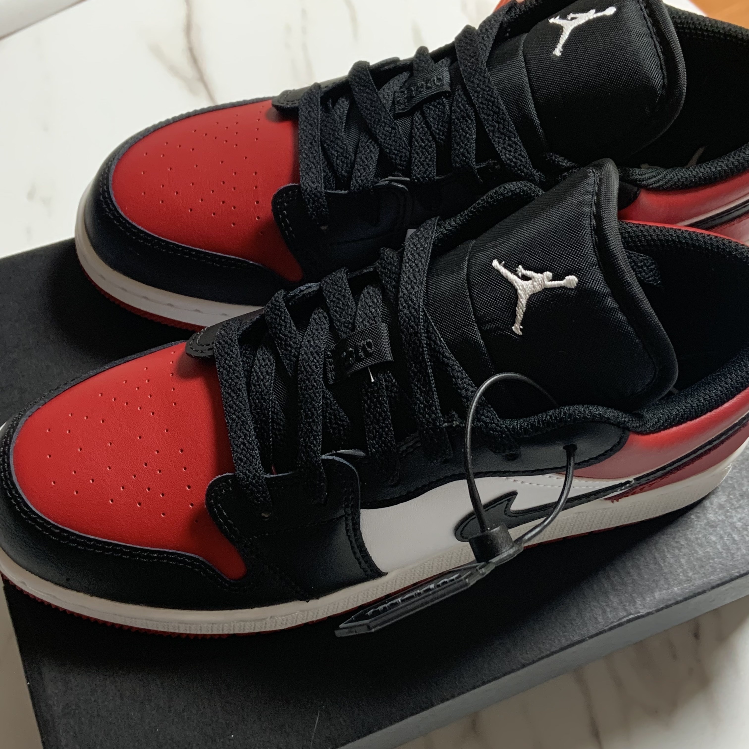 (GS) Jordan 1 Low Bred Toe 착용 스타일