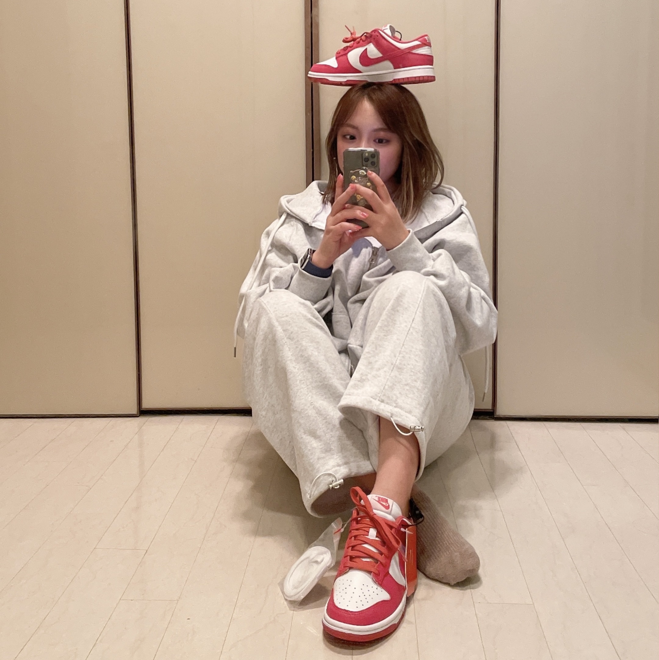 (W) Nike Dunk Low Archeo Pink 착용 스타일 - 1