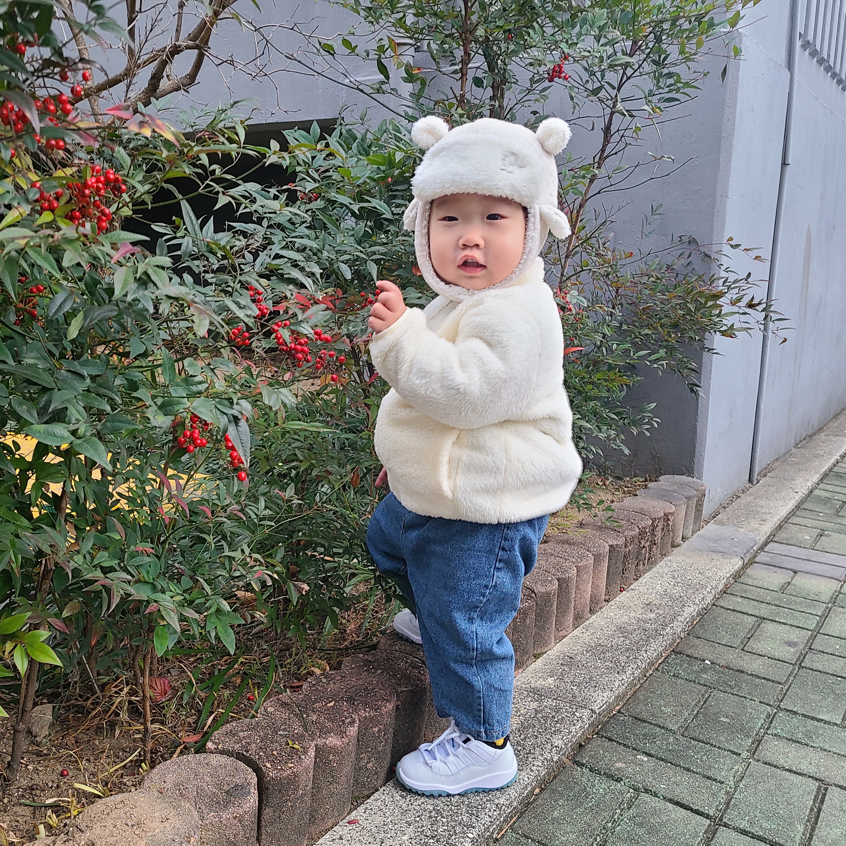 (TD) Jordan 11 Retro Low Legend Blue 착용 스타일 - 1