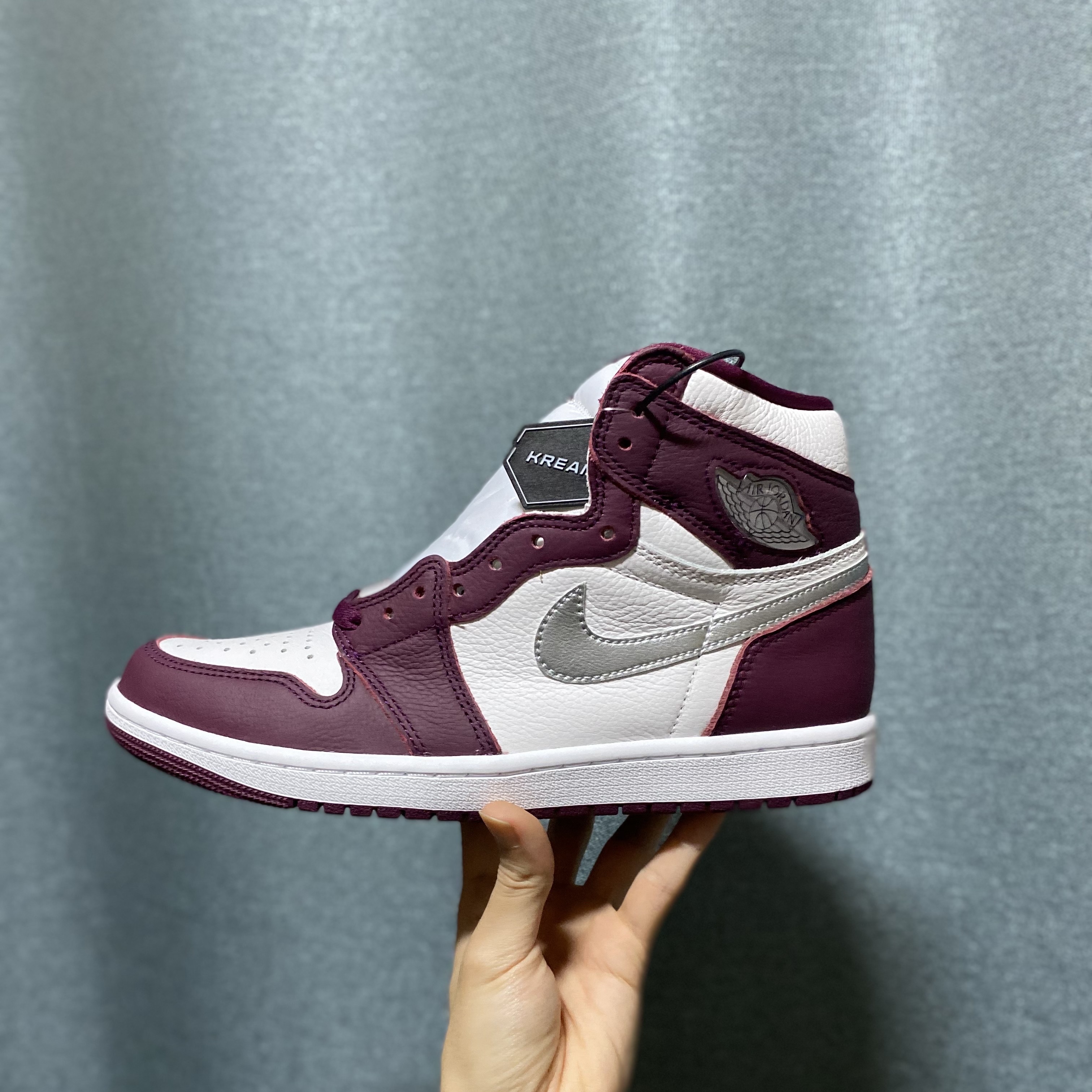 Jordan 1 Retro High OG Bordeaux 착용 스타일