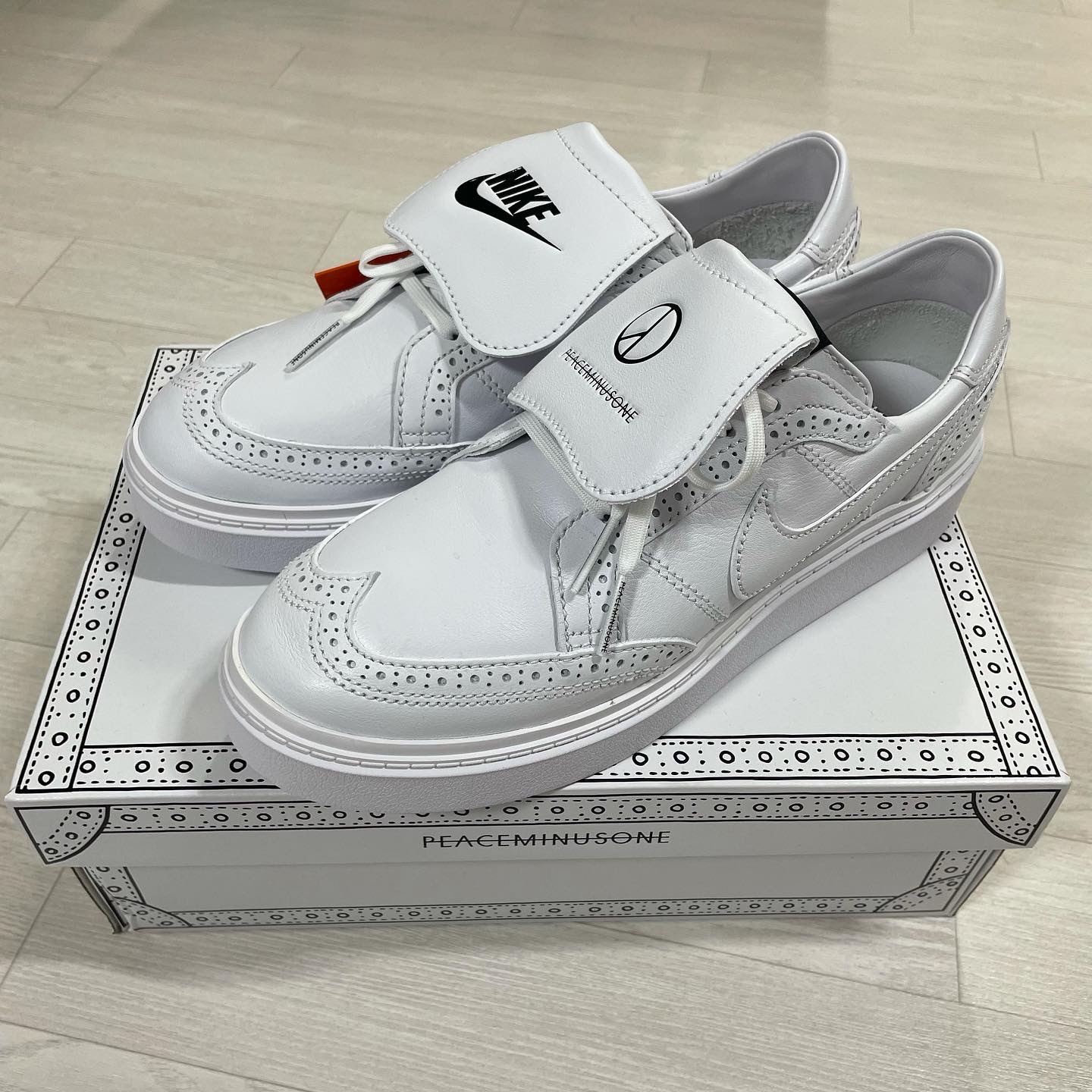 Nike x Peaceminusone Kwondo1 White 착용 스타일 - 2