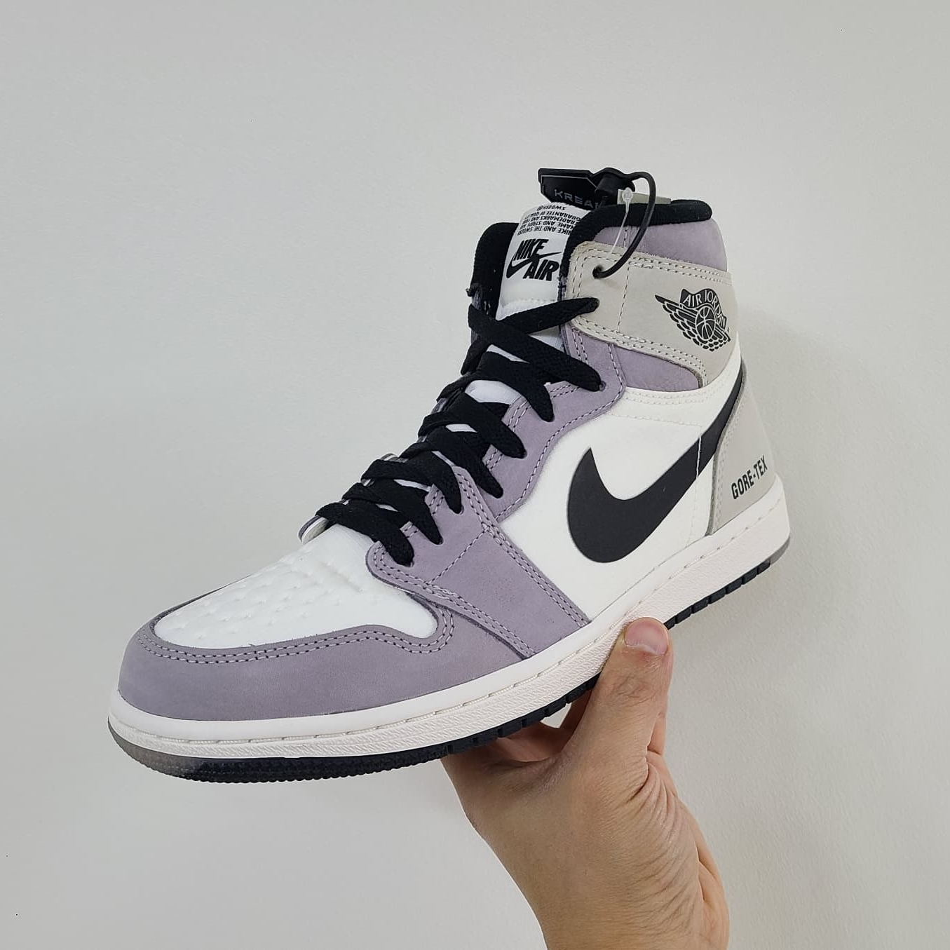 Jordan 1 Element Gore-Tex Sail 착용 스타일 - 1