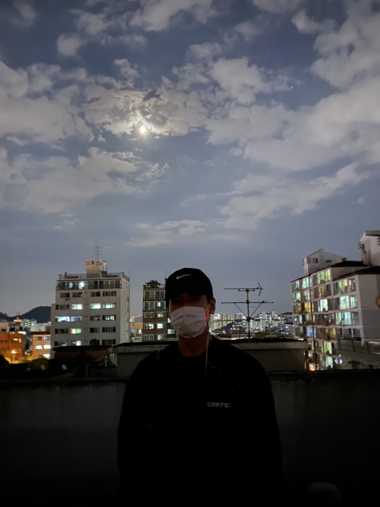 KREAM 프로필 이미지