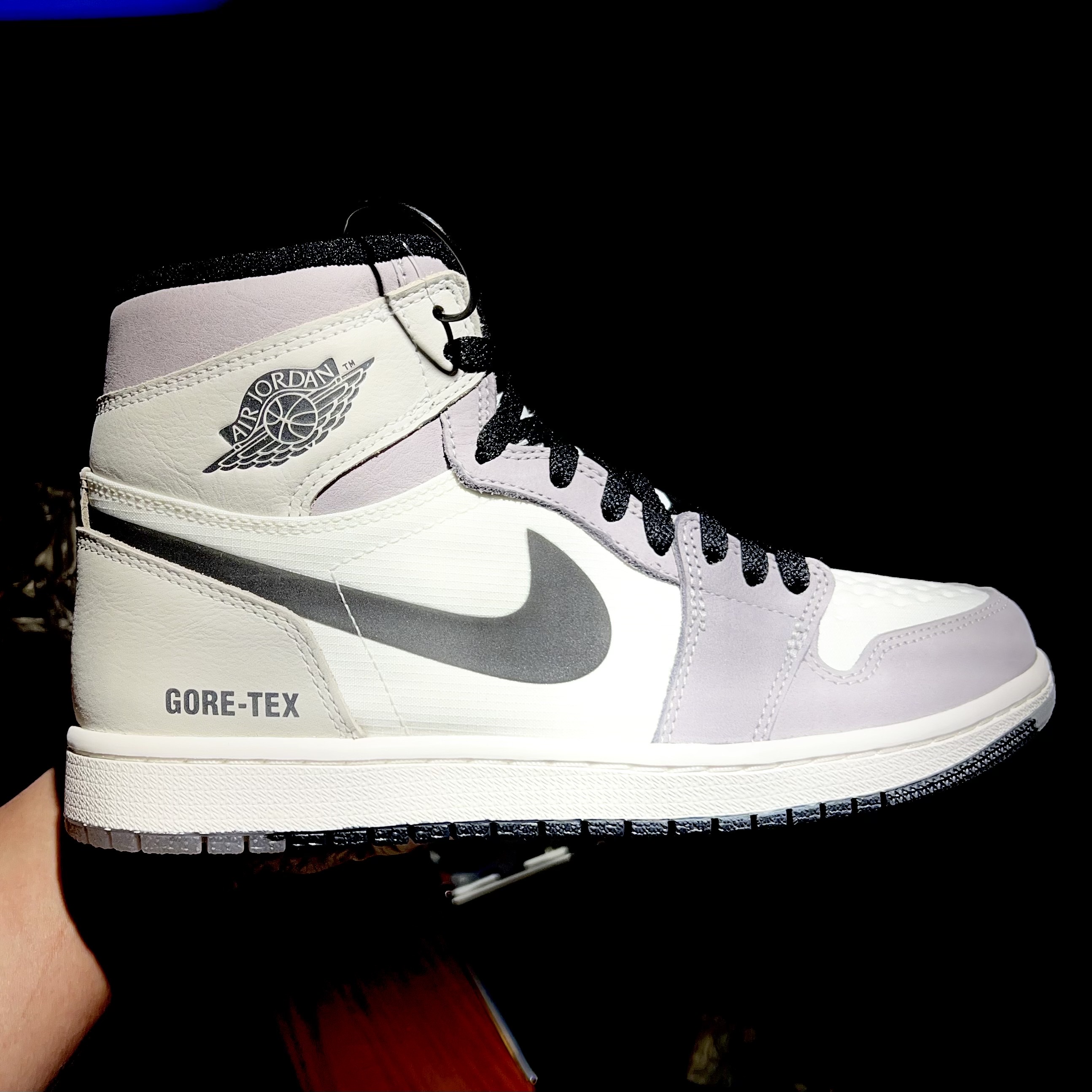 Jordan 1 Element Gore-Tex Sail 착용 스타일