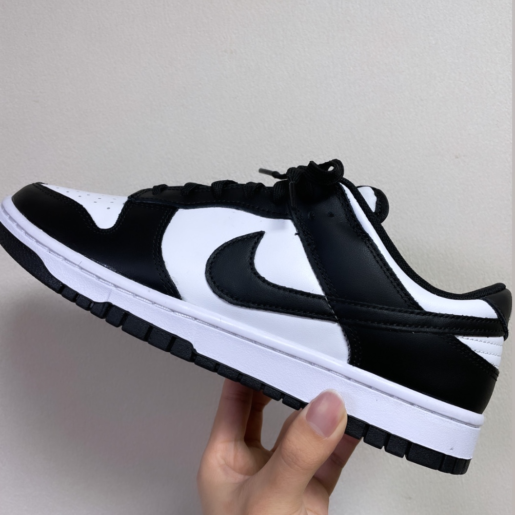 Nike Dunk Low Retro Black 착용 스타일