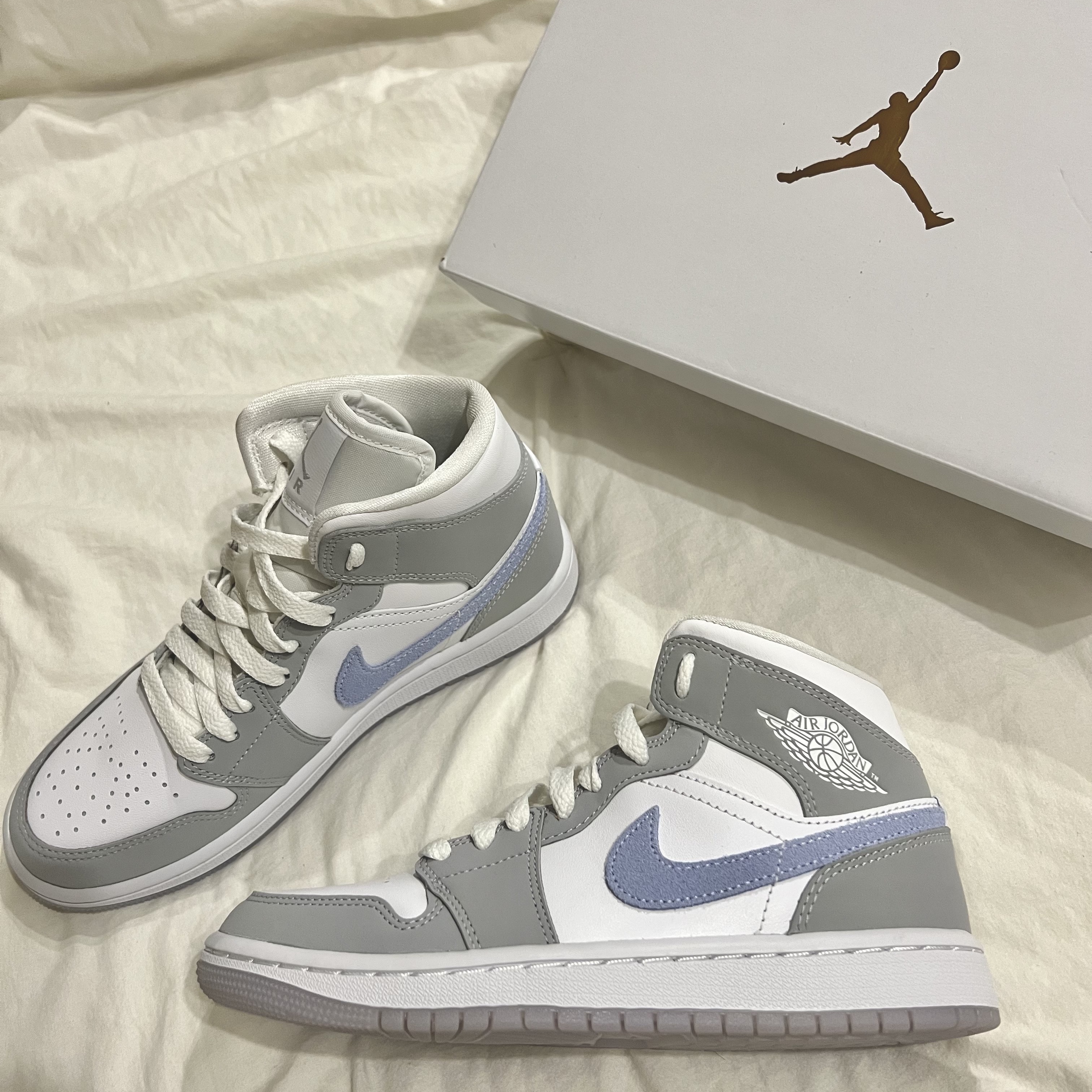 (W) Jordan 1 Mid Wolf Grey 착용 스타일
