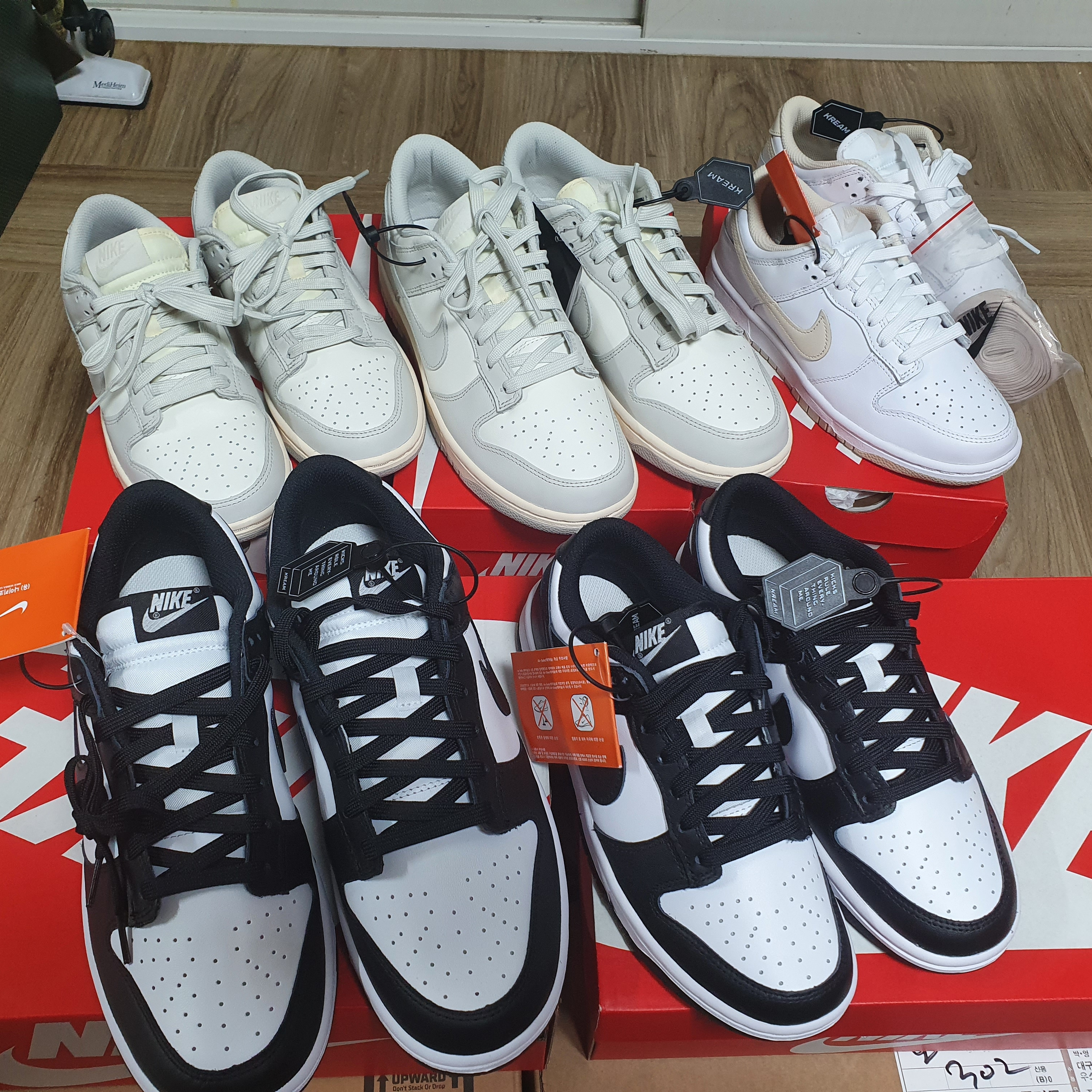 (W) Nike Dunk Low Black, (W) Nike Dunk Low Pearl White 착용 스타일 - 3
