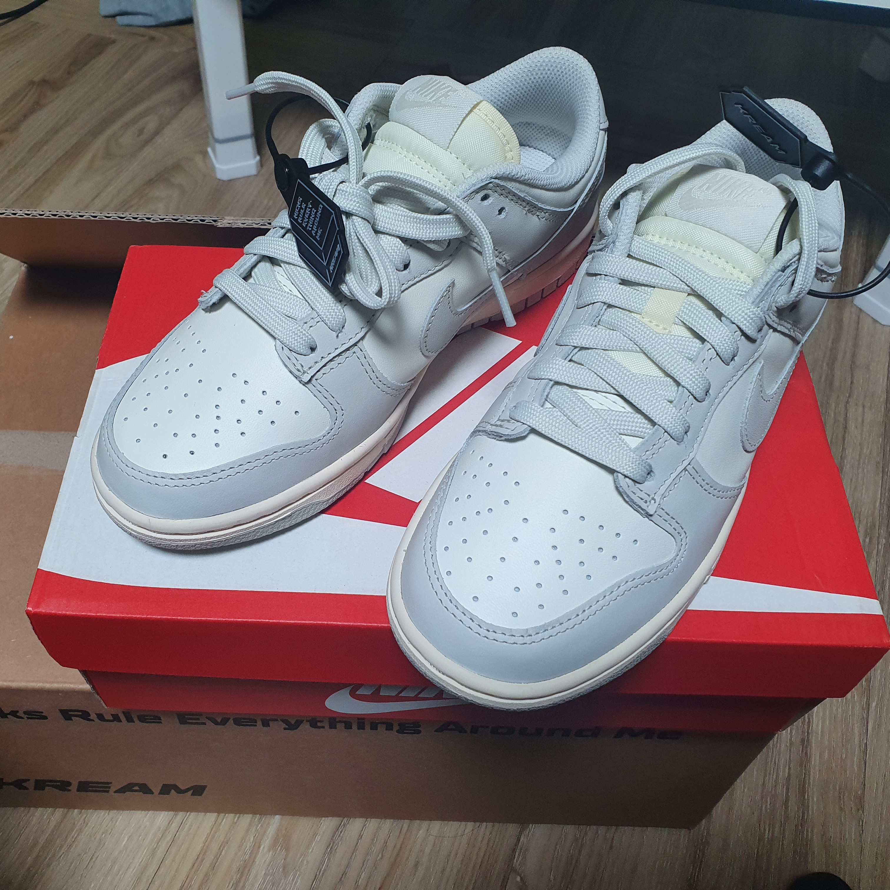 (W) Nike Dunk Low Black, (W) Nike Dunk Low Pearl White 착용 스타일 - 5