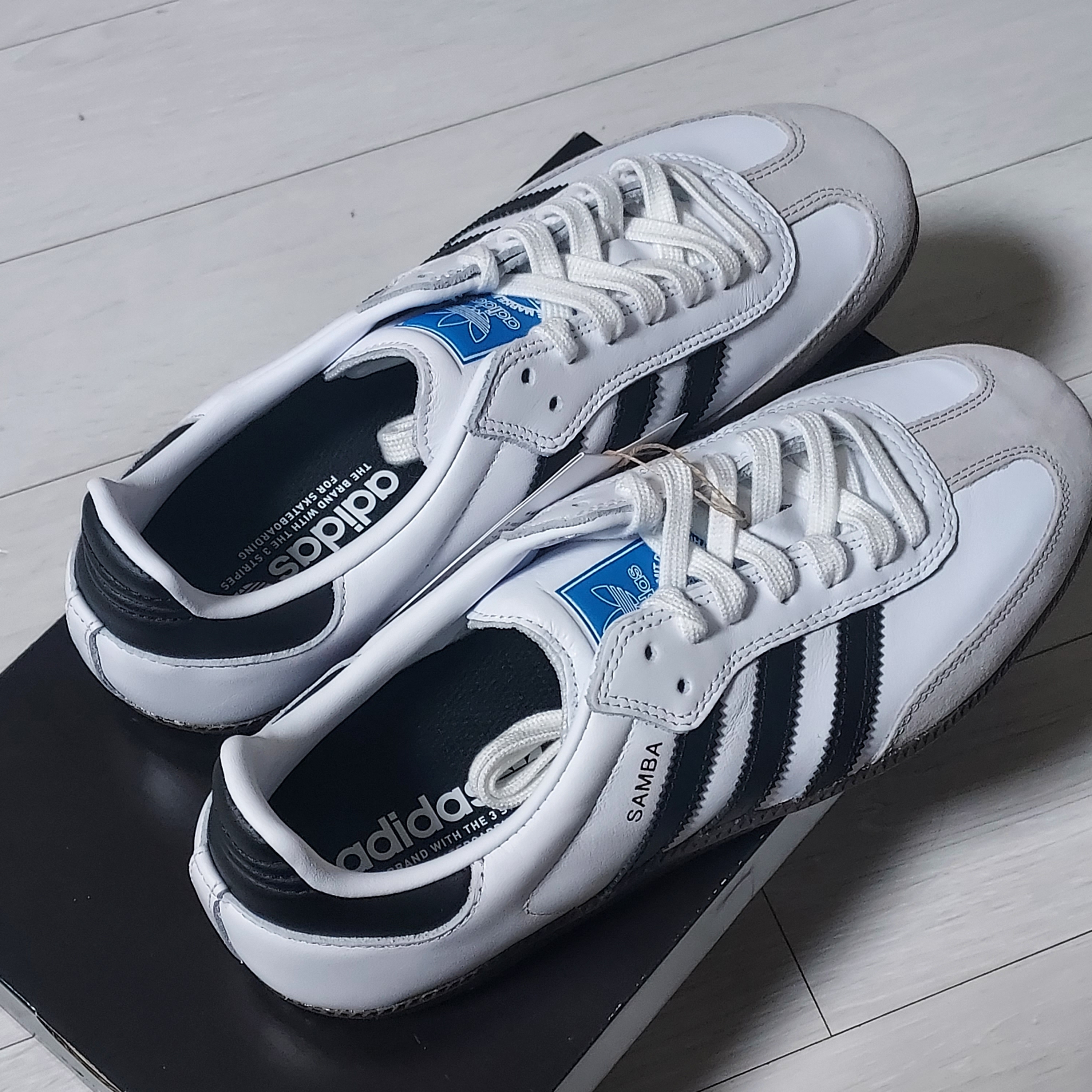 Adidas Samba ADV White, Adidas Samba OG Cloud White 착용 스타일 - 2