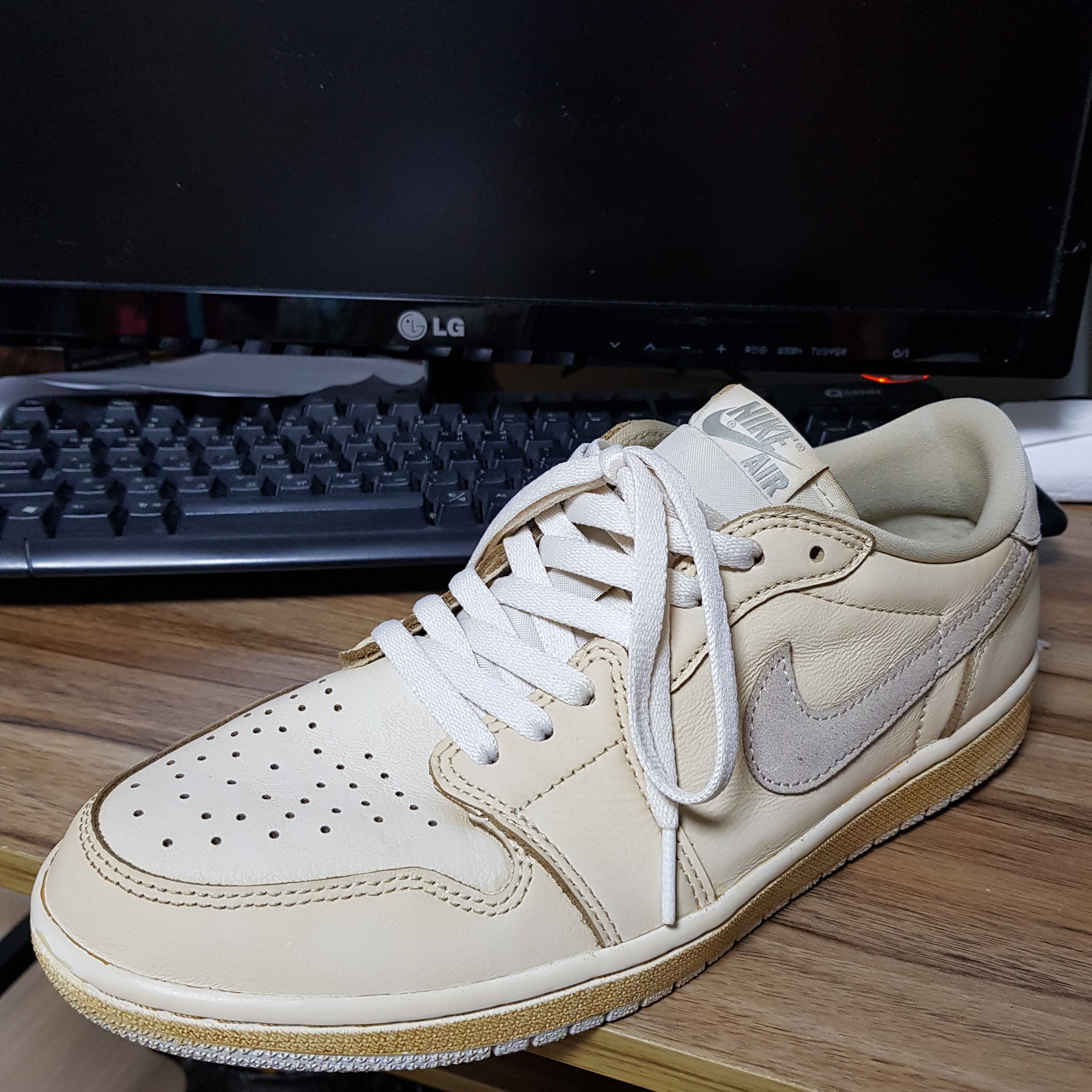 Jordan 1 Low OG Neutral Grey 착용 스타일