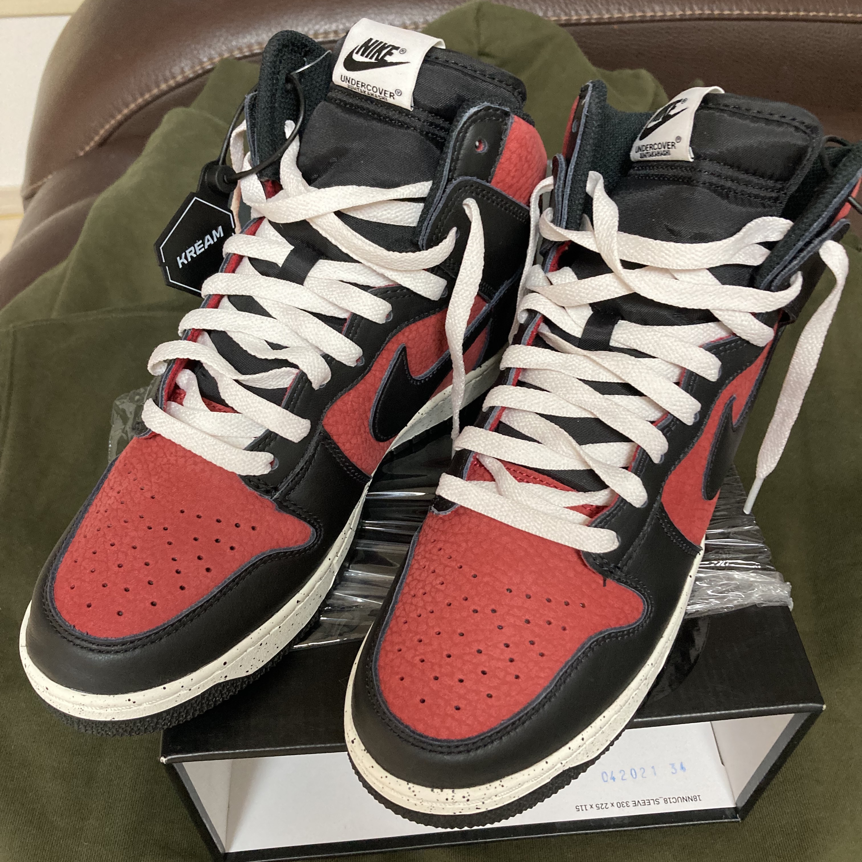 Nike x Undercover Dunk High 1985 Gym Red 착용 스타일