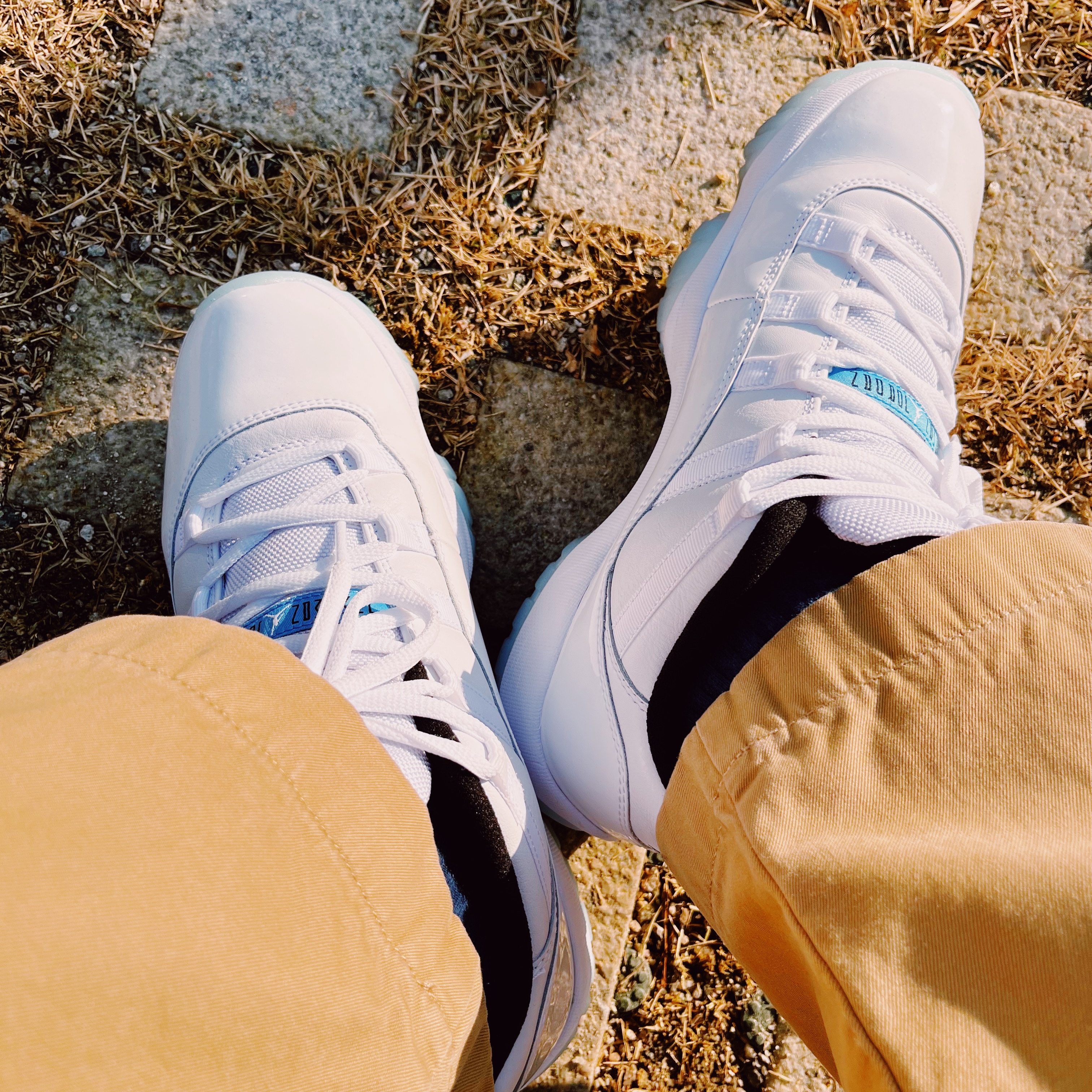 Jordan 11 Retro Low Legend Blue 착용 스타일