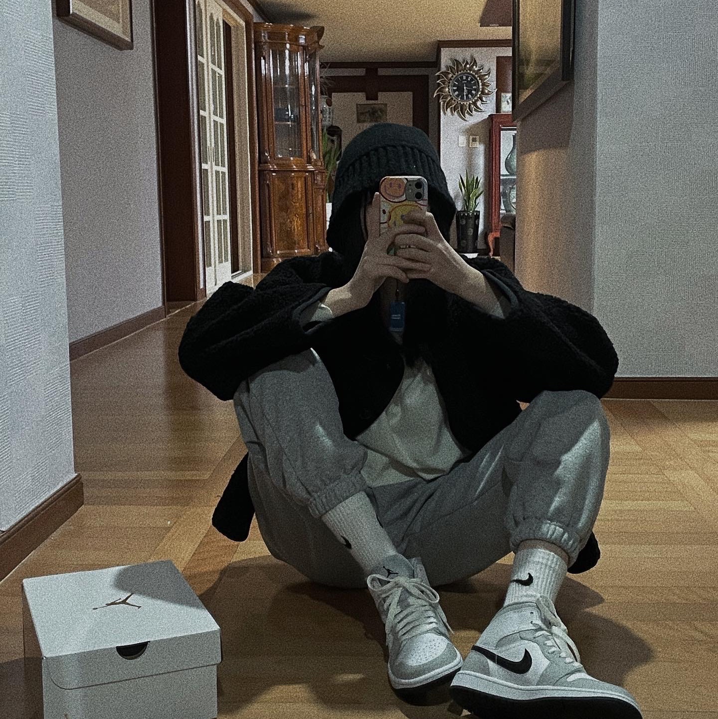 (W) Jordan 1 Mid Grey Fog 착용 스타일 - 1
