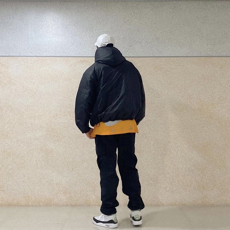 Jordan 3 x Fragment Retro SP White Black, Nike x Kim Jones Oversized T-Shirt Circuit Orange - US/EU 착용 스타일 - 2