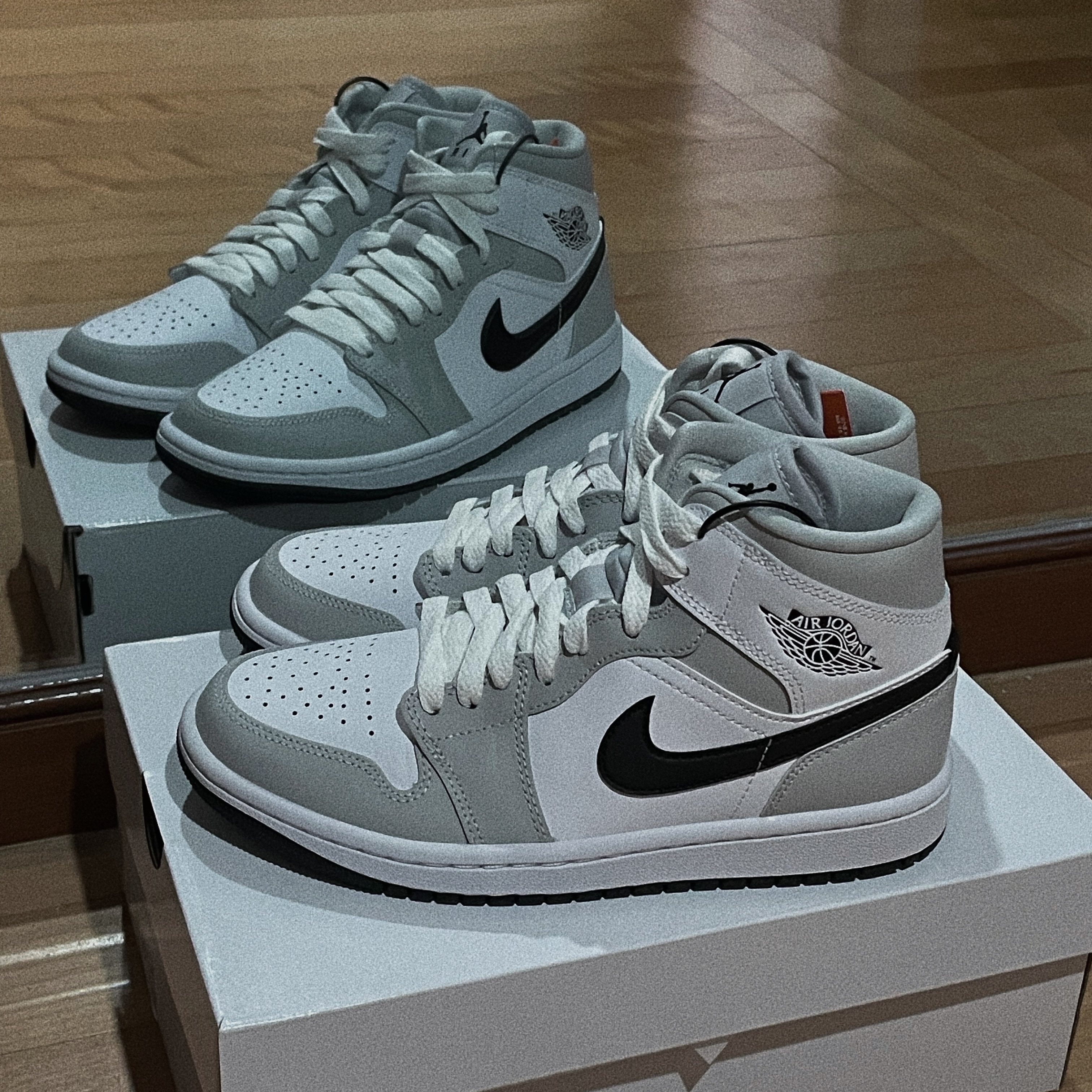 (W) Jordan 1 Mid Grey Fog 착용 스타일 - 4