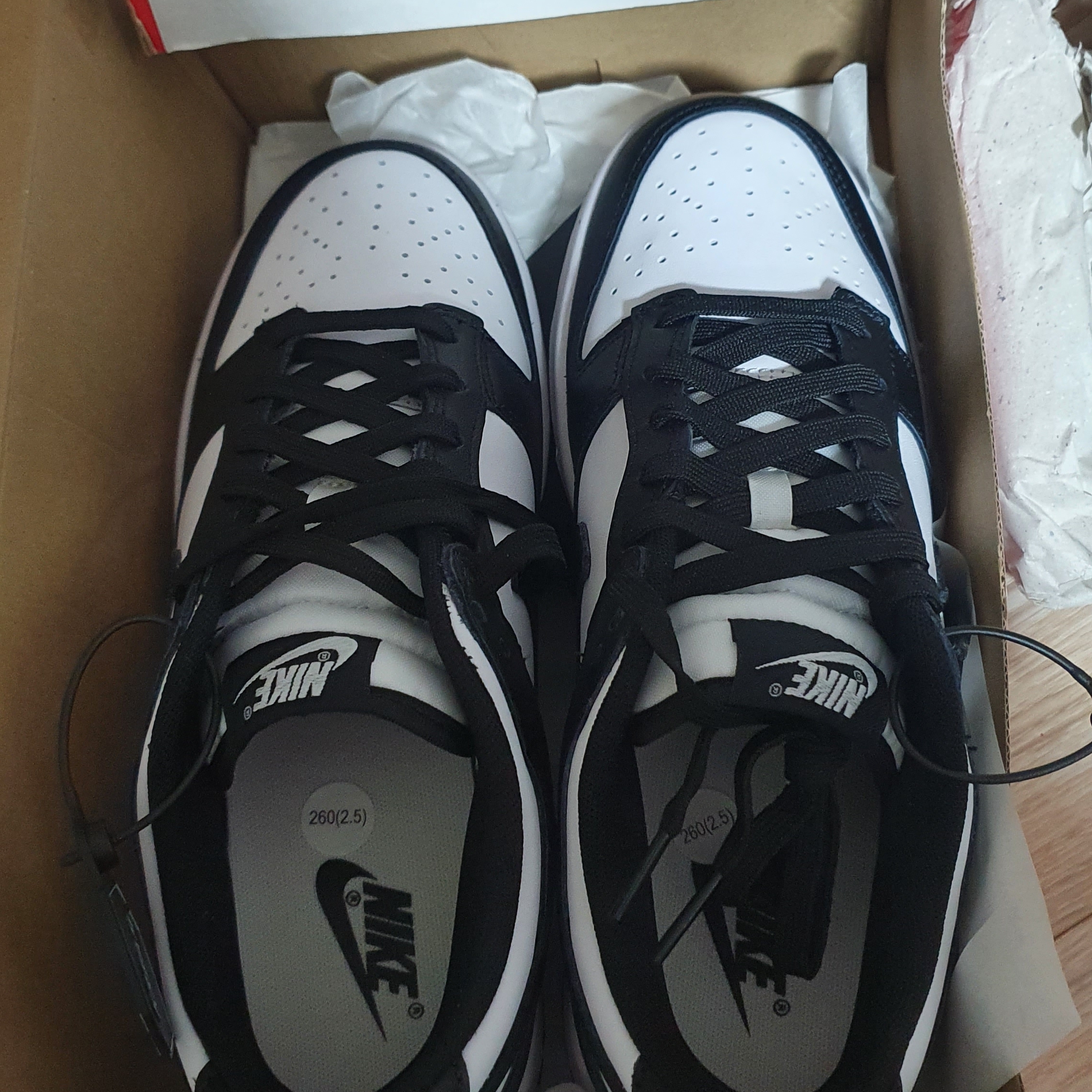 Nike Dunk Low Retro Black 착용 스타일