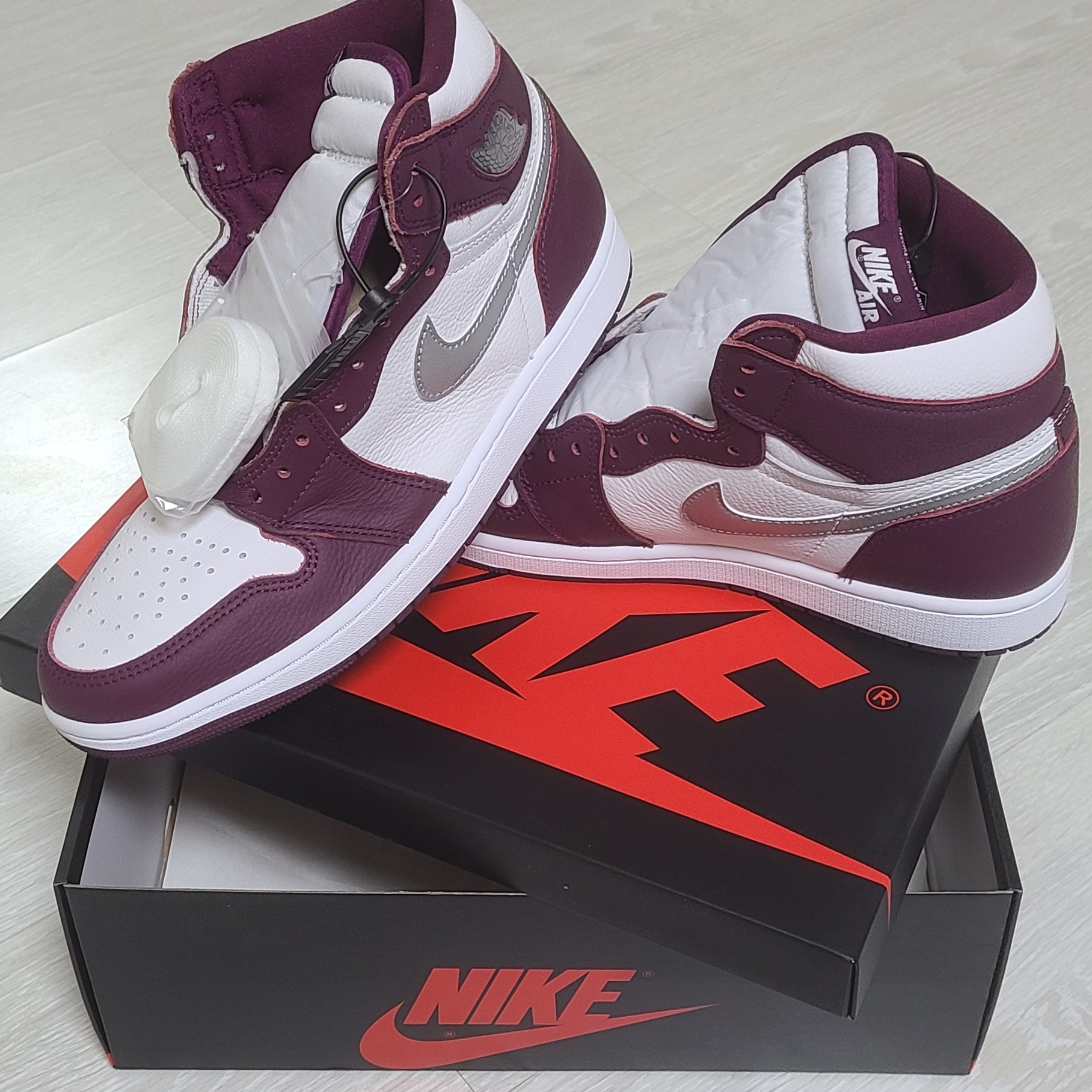Jordan 1 Retro High OG Bordeaux 착용 스타일