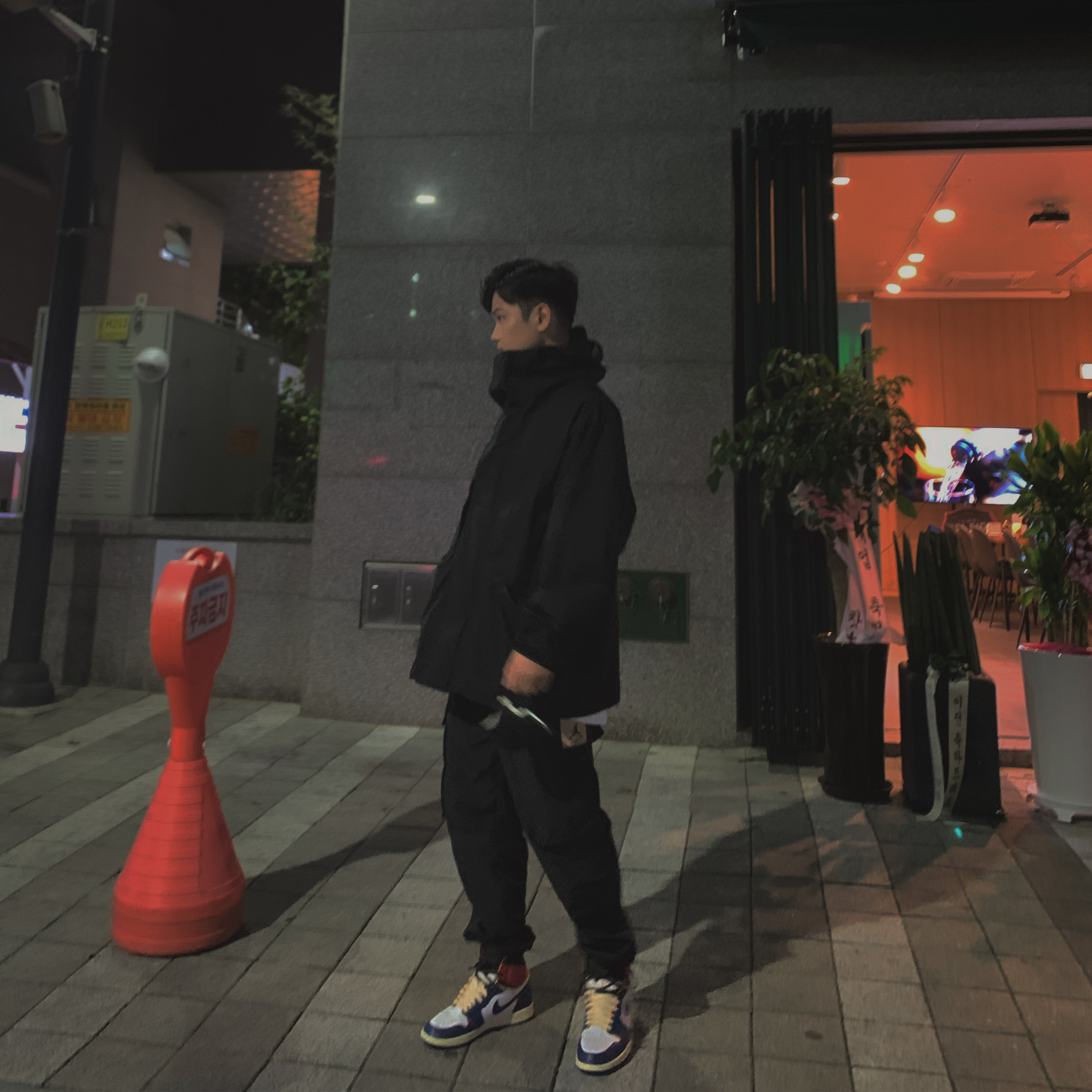 Jordan 1 x Union Retro High Blue Toe, Nike ACG Gore-Tex Jacket Black - US/EU 착용 스타일