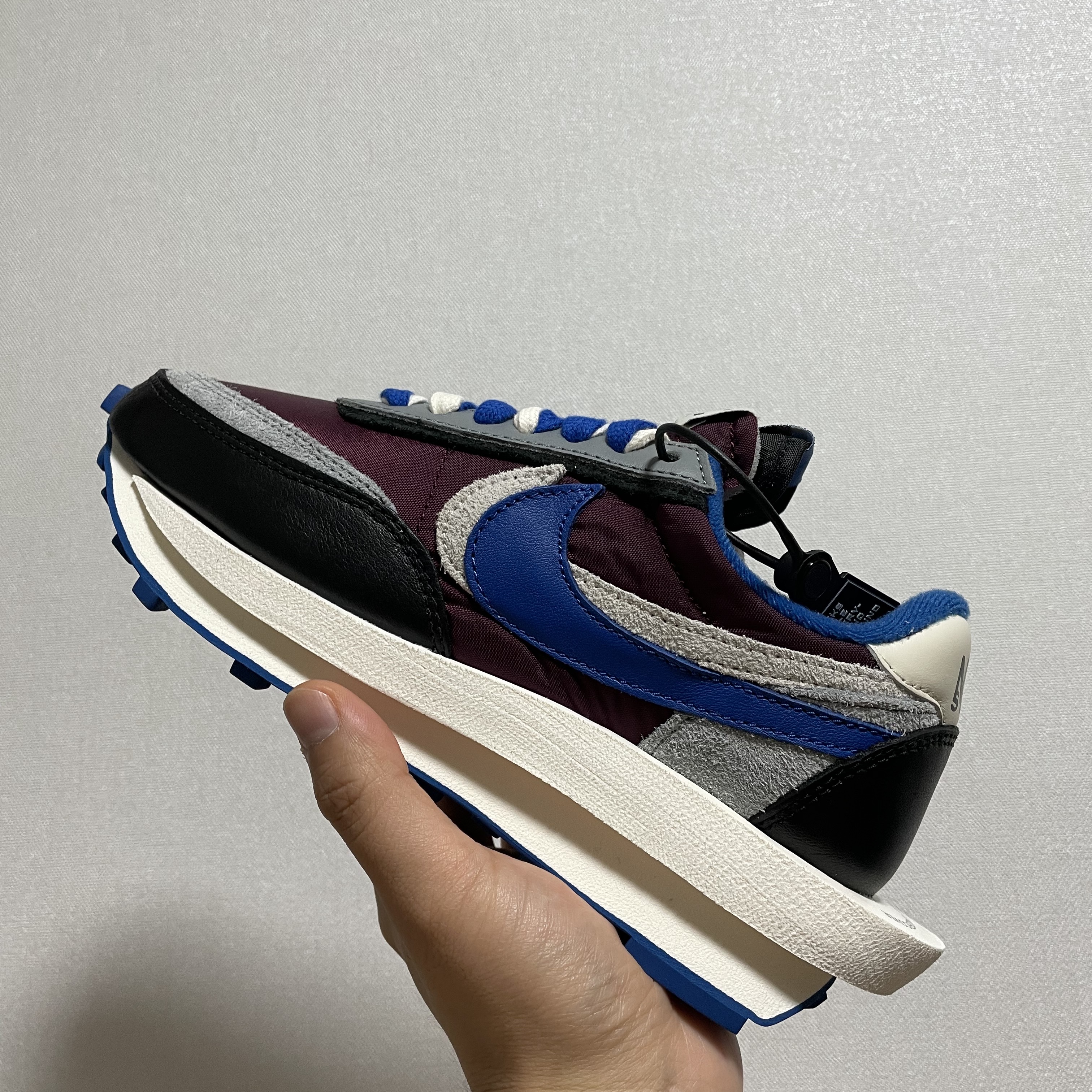 Nike x Sacai x Undercover LDWaffle Black Bright Citron, Nike x Sacai x Undercover LDWaffle Night Maroon Team Royal 착용 스타일 - 2