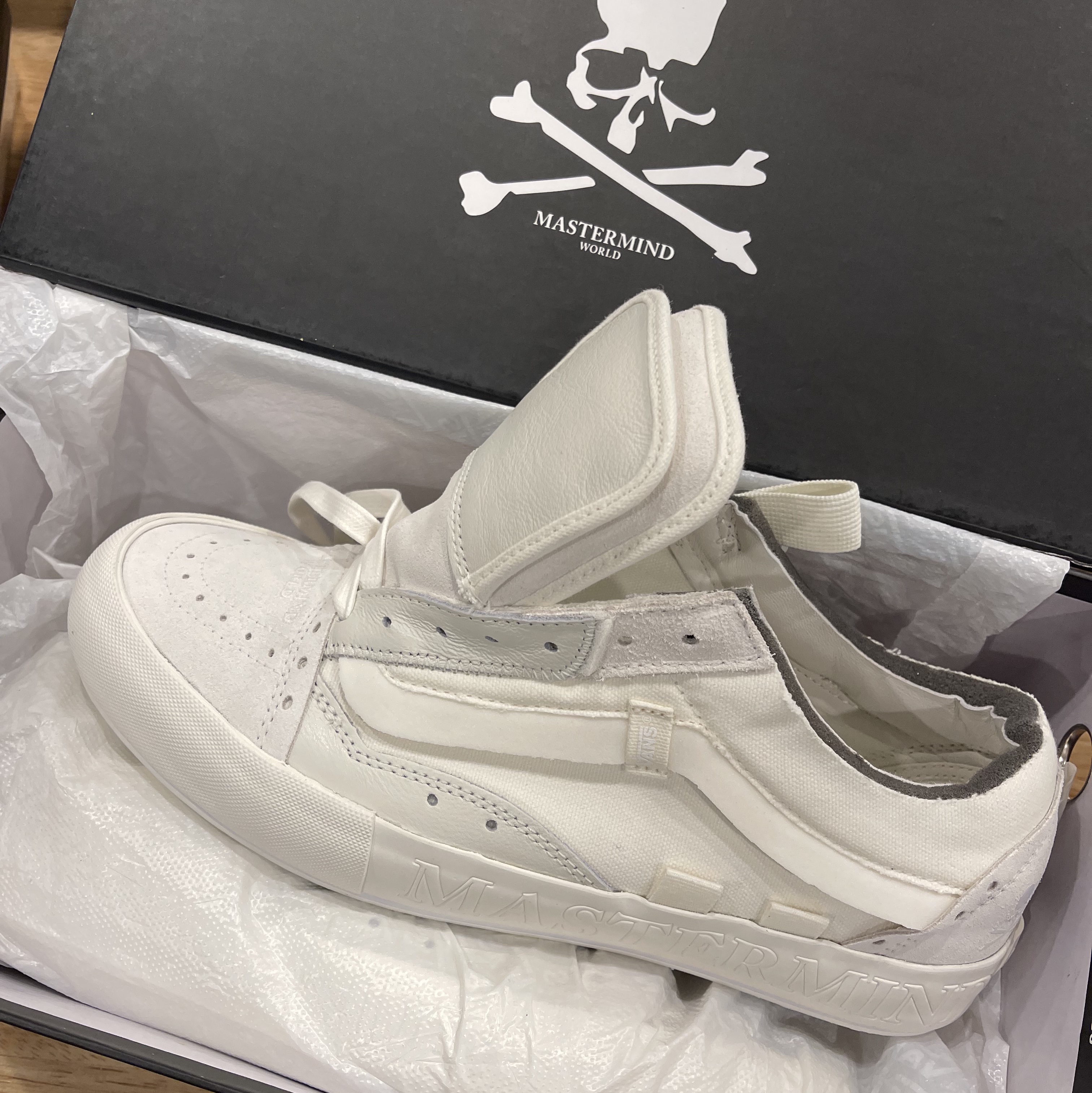 Vans Vault x Mastermind x END. Old Skool Cap LX Marshmallow 착용 스타일 - 1