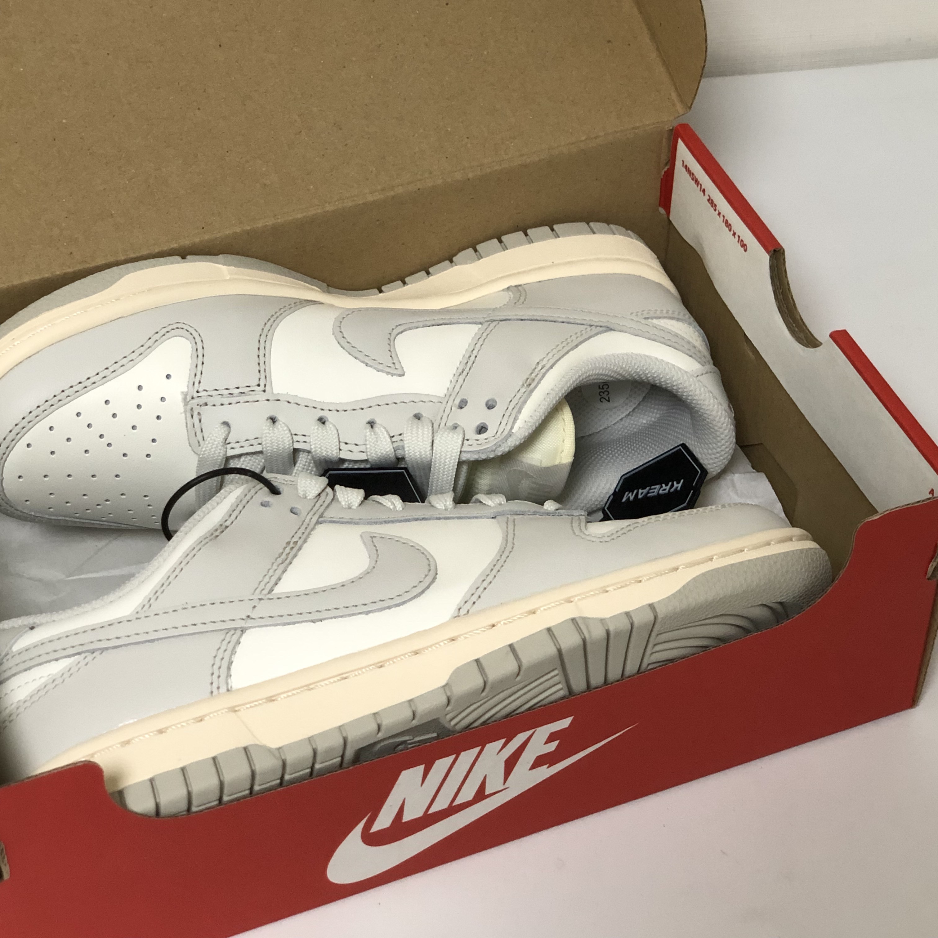 (W) Nike Dunk Low Light Bone 착용 스타일 - 1