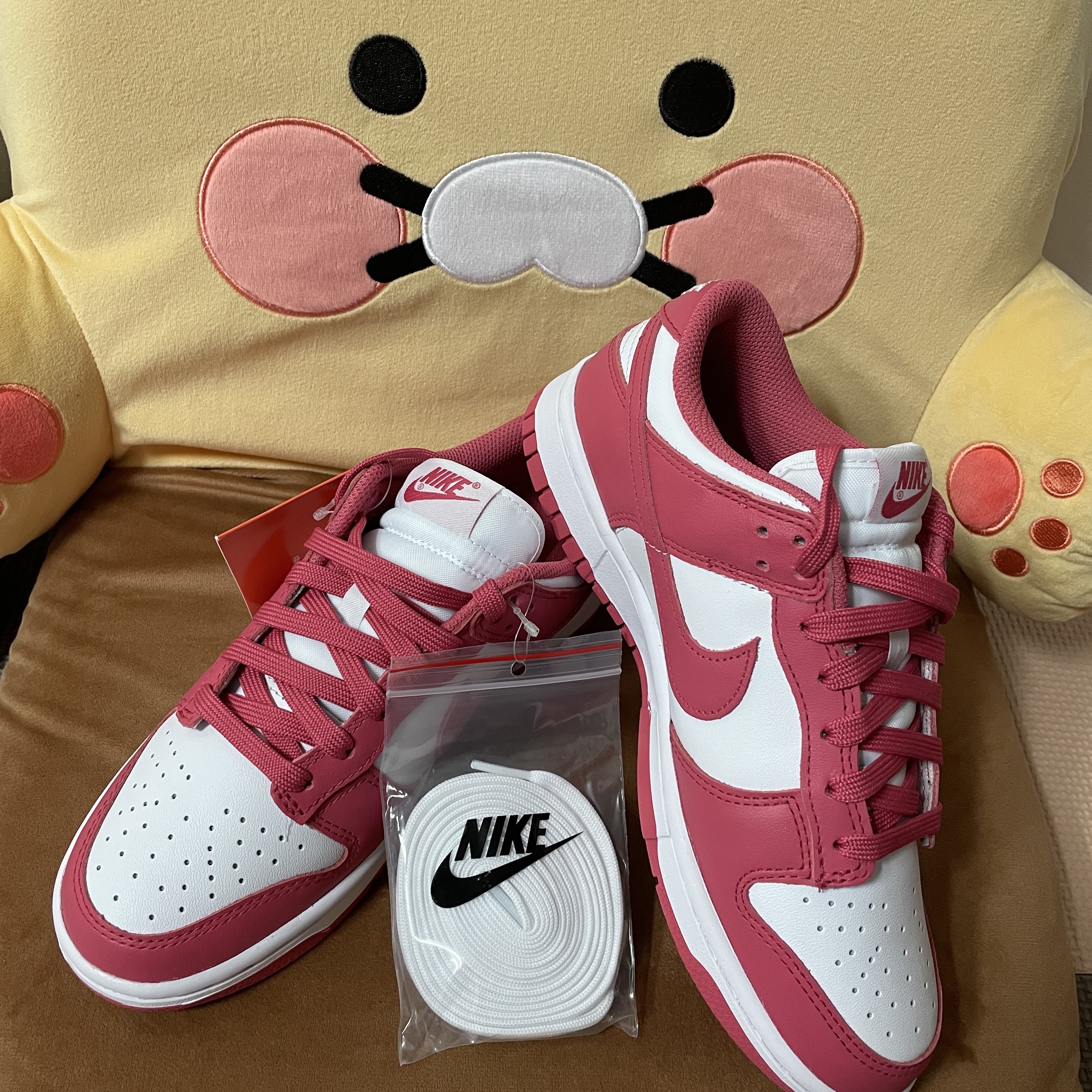 (W) Nike Dunk Low Archeo Pink 착용 스타일 - 1