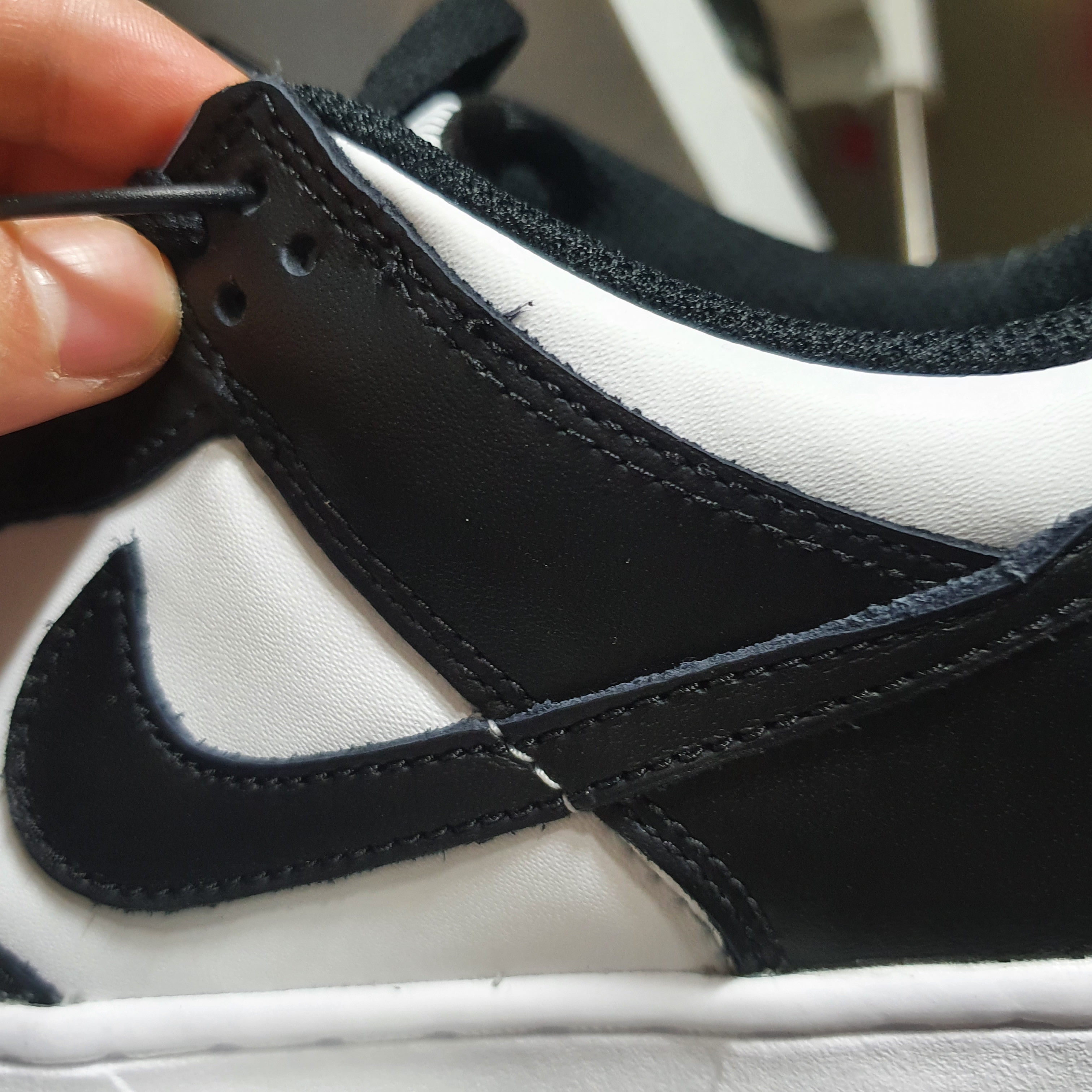 Nike Dunk Low Retro Black 착용 스타일 - 4