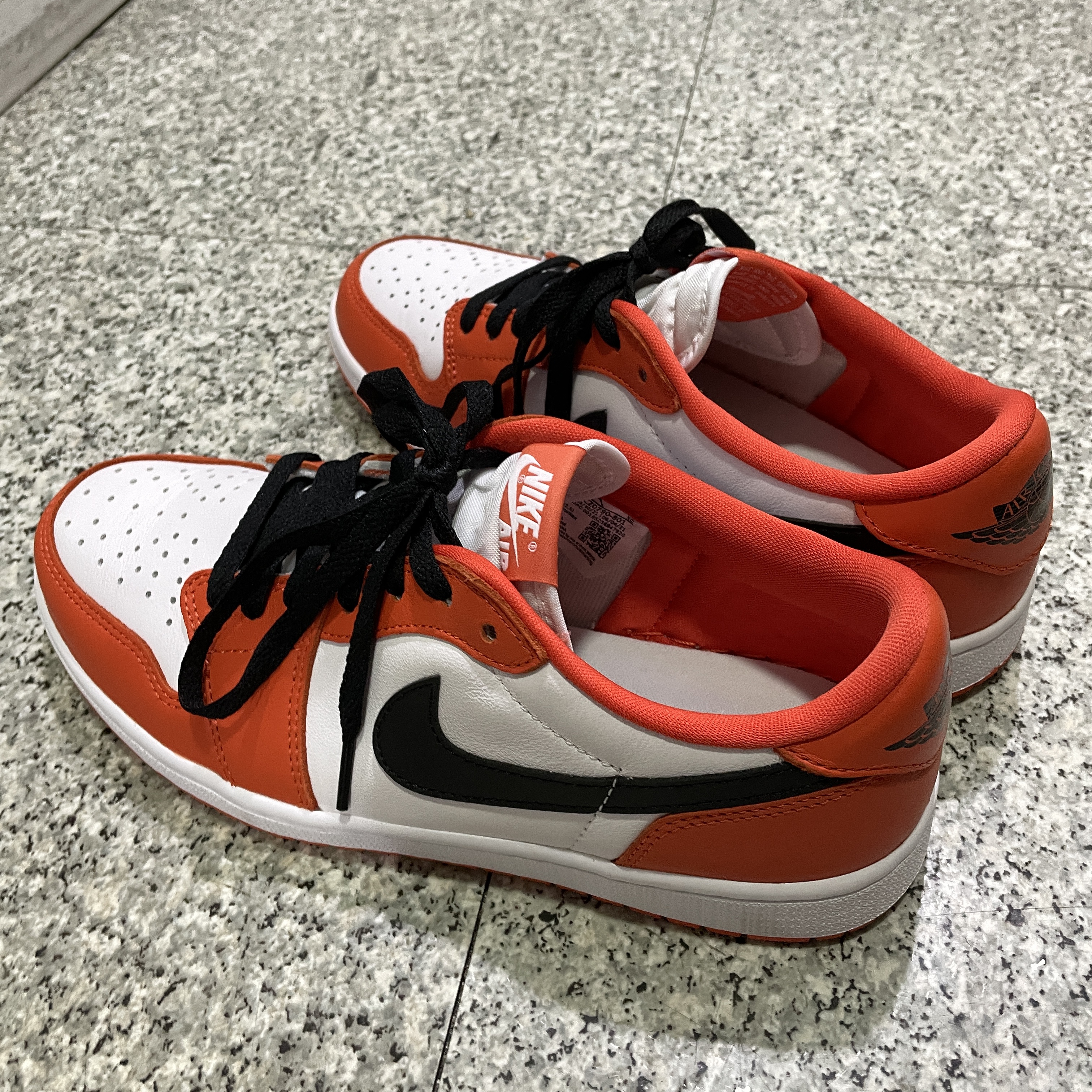 Jordan 1 Low OG Starfish 착용 스타일 - 2