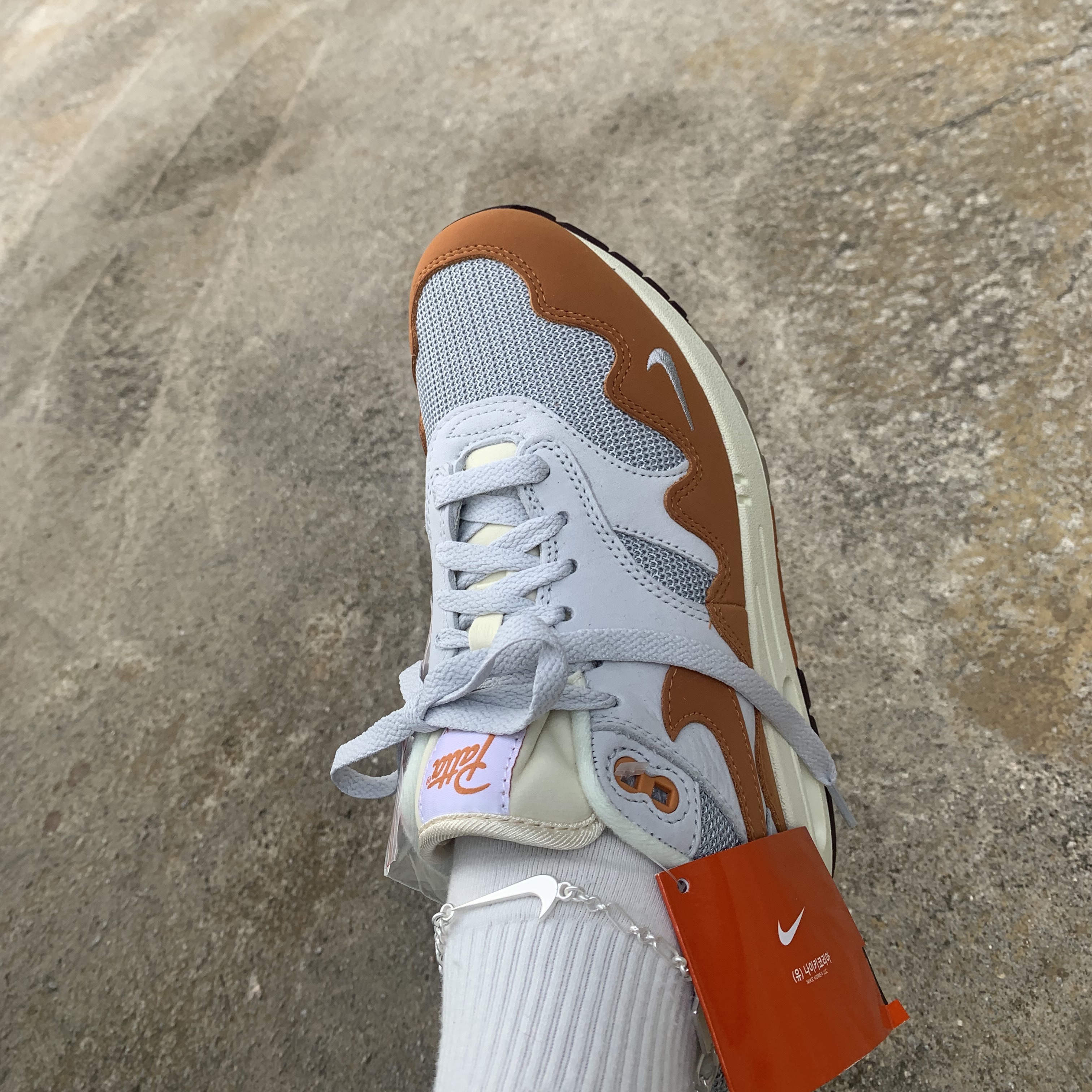 Nike x Patta Air Max 1 Monarch 착용 스타일 - 2