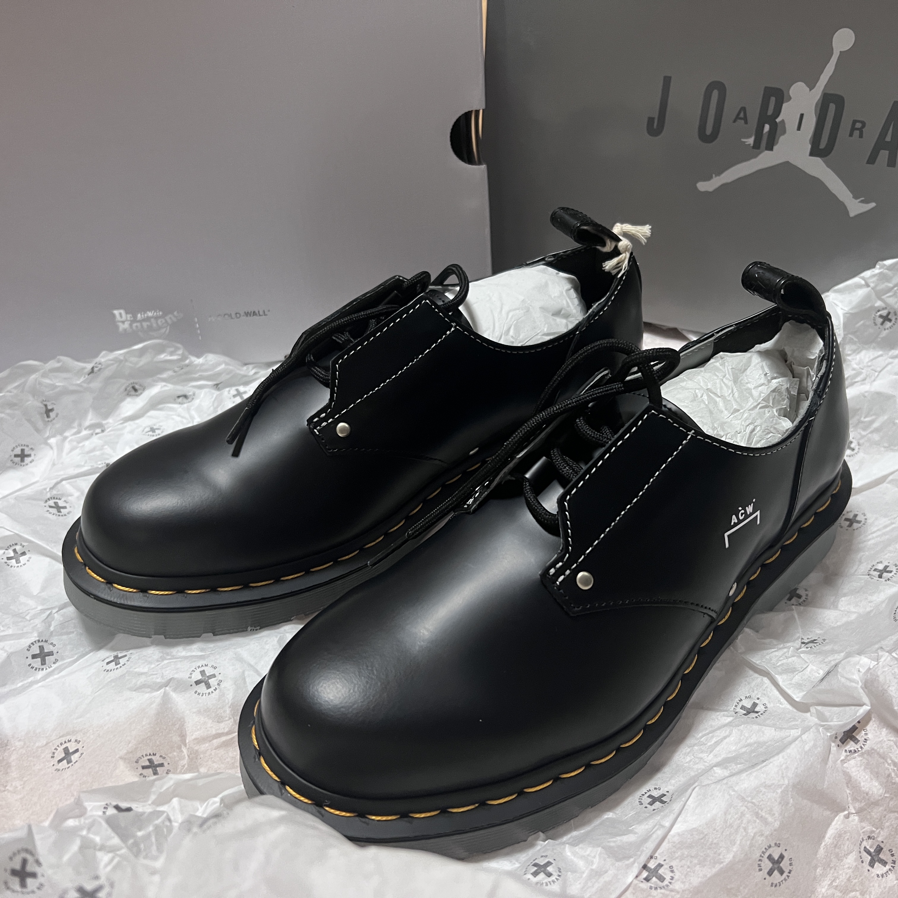 Dr. Martens x A-Cold-Wall 1461 Iced Black Smooth 착용 스타일 - 1