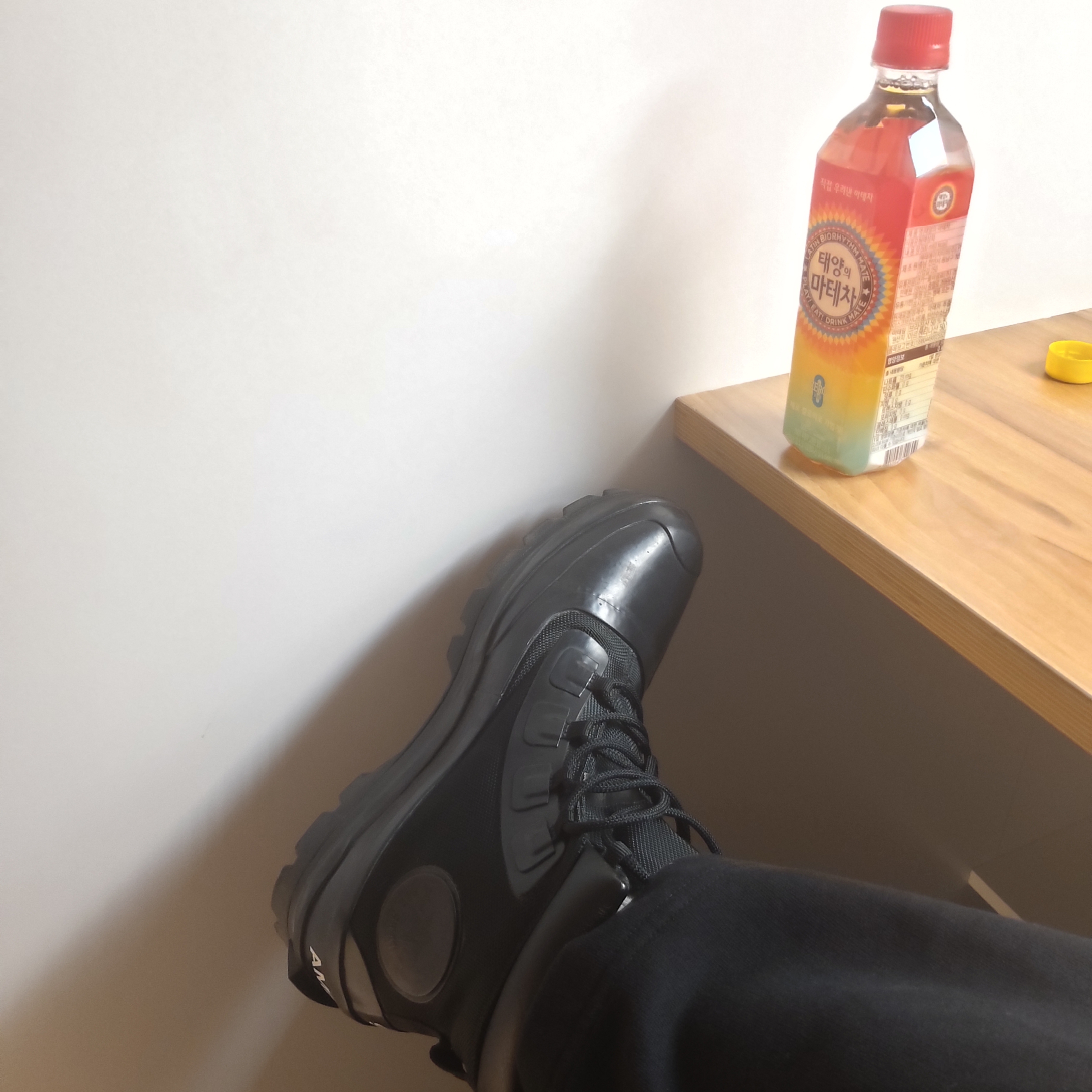 Converse x Ambush Chuck Taylor All Star Duck Boot Black 착용 스타일