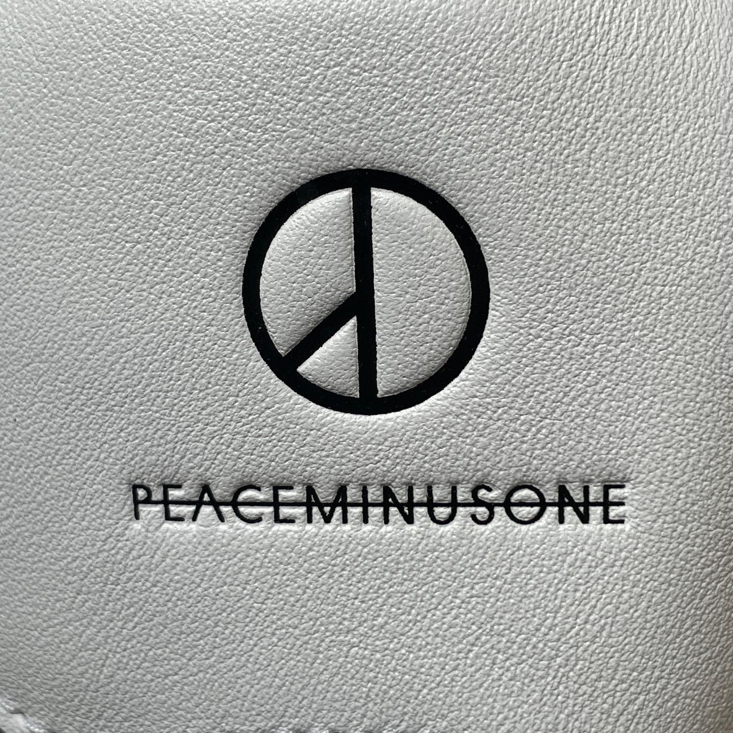 Nike x Peaceminusone Kwondo1 White 착용 스타일 - 3
