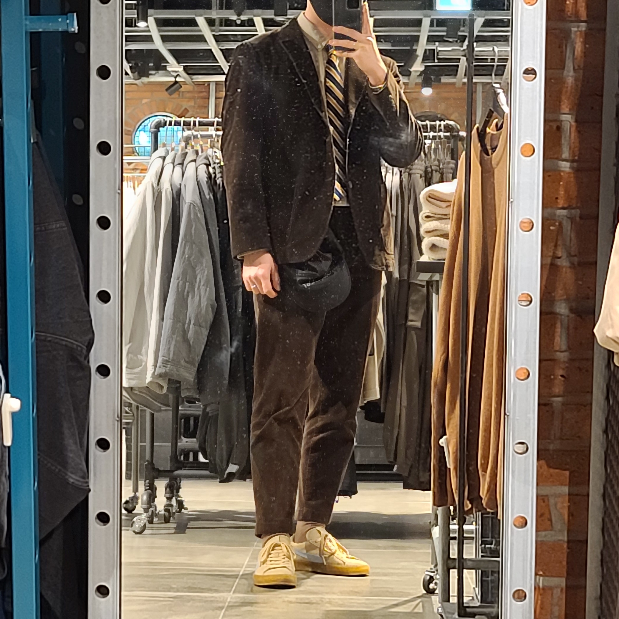 Puma x Maison Kitsune Suede Crepe Travertine 착용 스타일