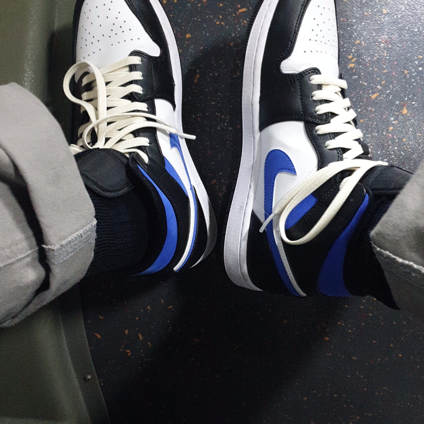Jordan 1 Mid Racer Blue 착용 스타일