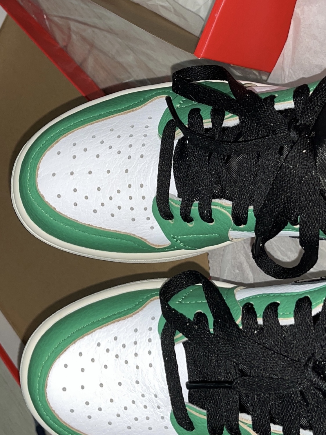 (W) Jordan 1 Retro High OG Lucky Green 착용 스타일